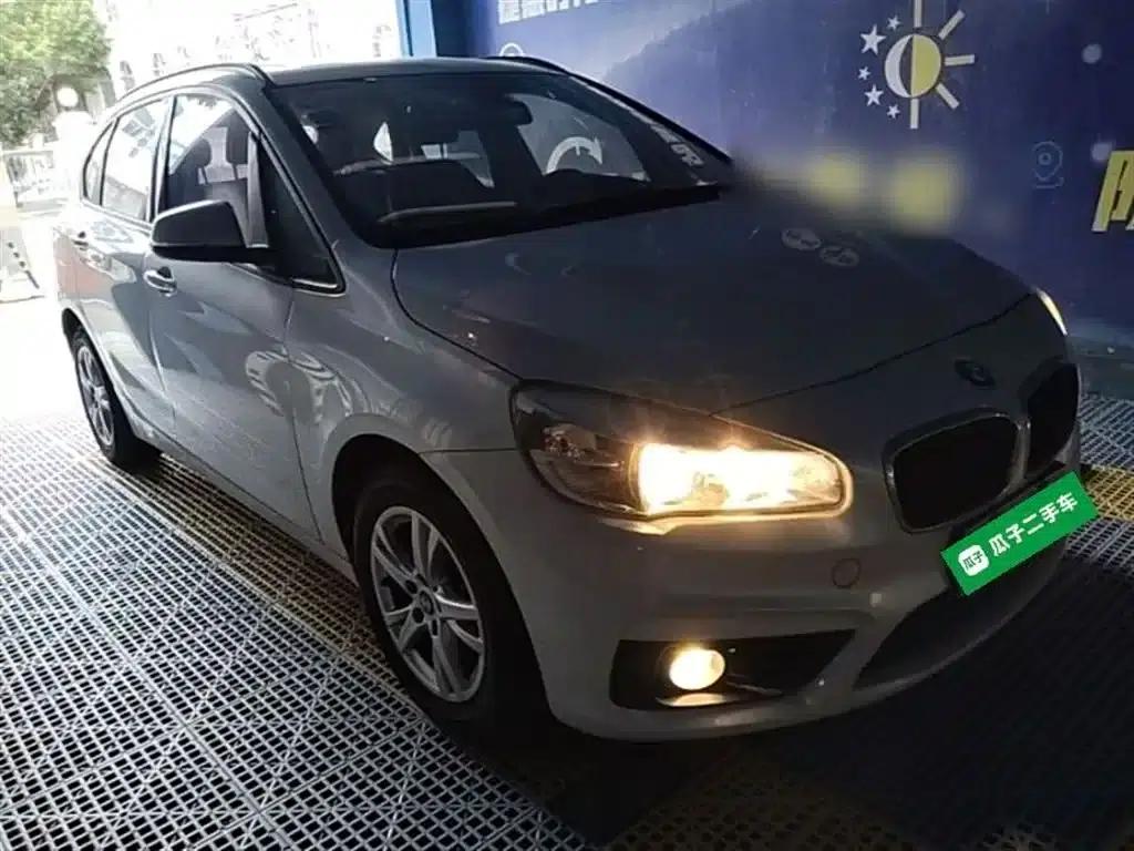 2015 BMW 2 Series Gran Tourer 218i Leading Edition (Imported) — миниатюра 4