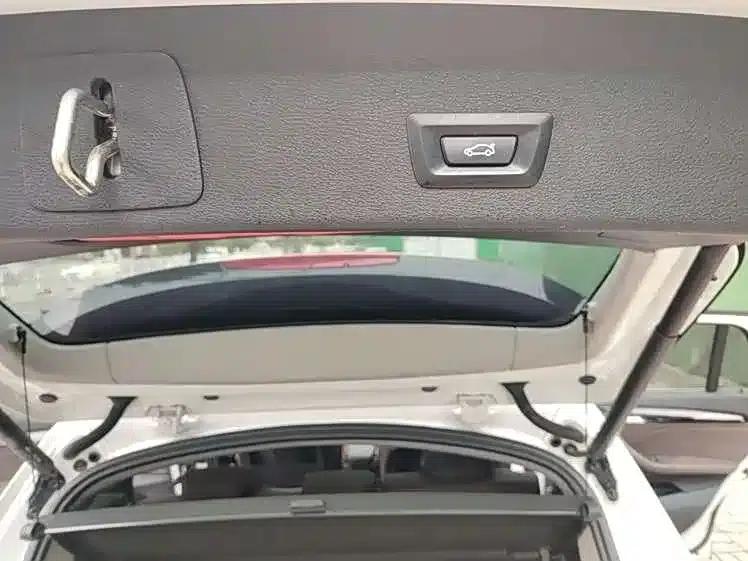 BMW X1 PHEV 2020 xDrive30Le Premium — миниатюра 15