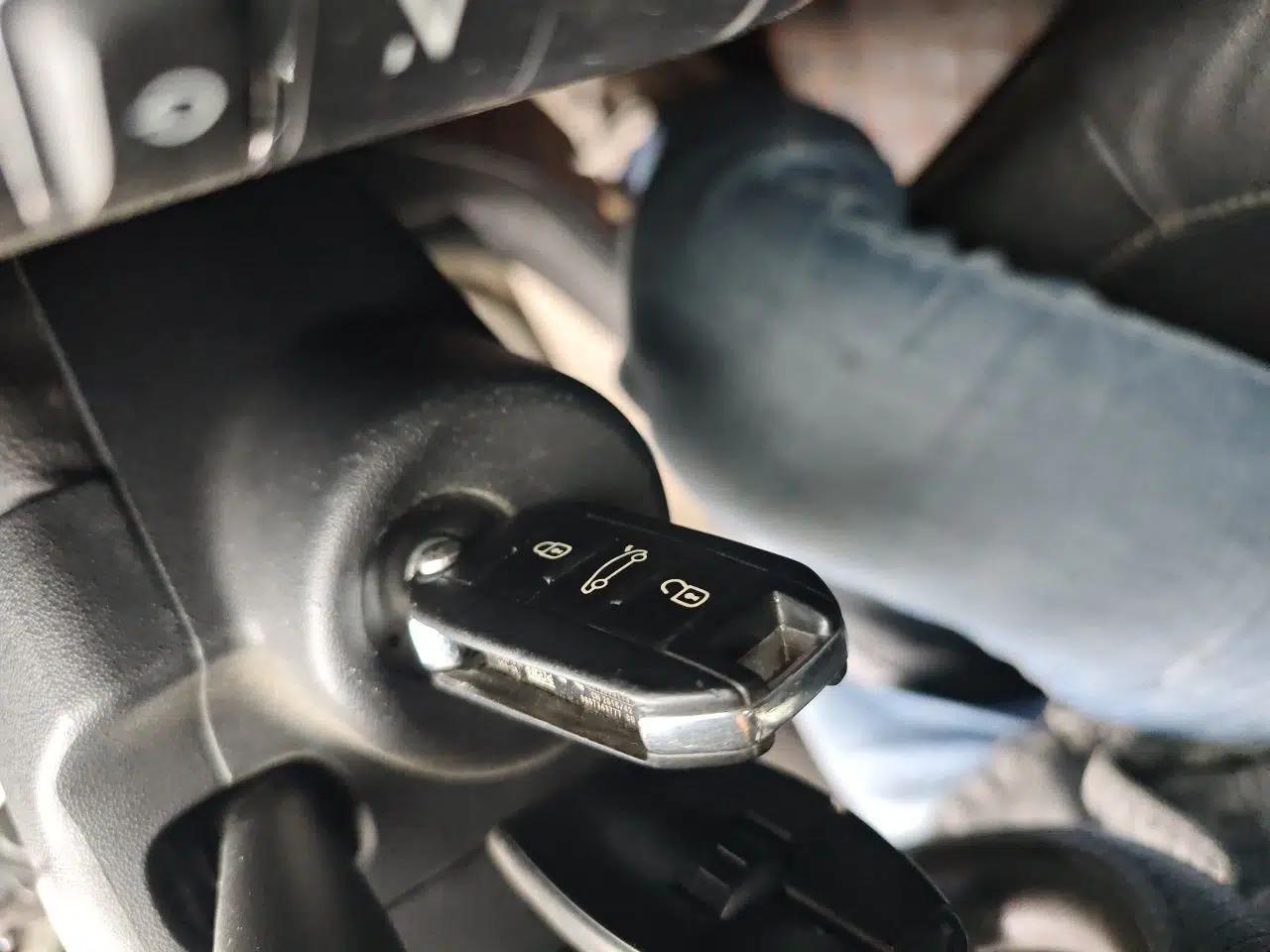 Citroen C4 Sega 2016 1.6L Automatic Comfort Model — миниатюра 9