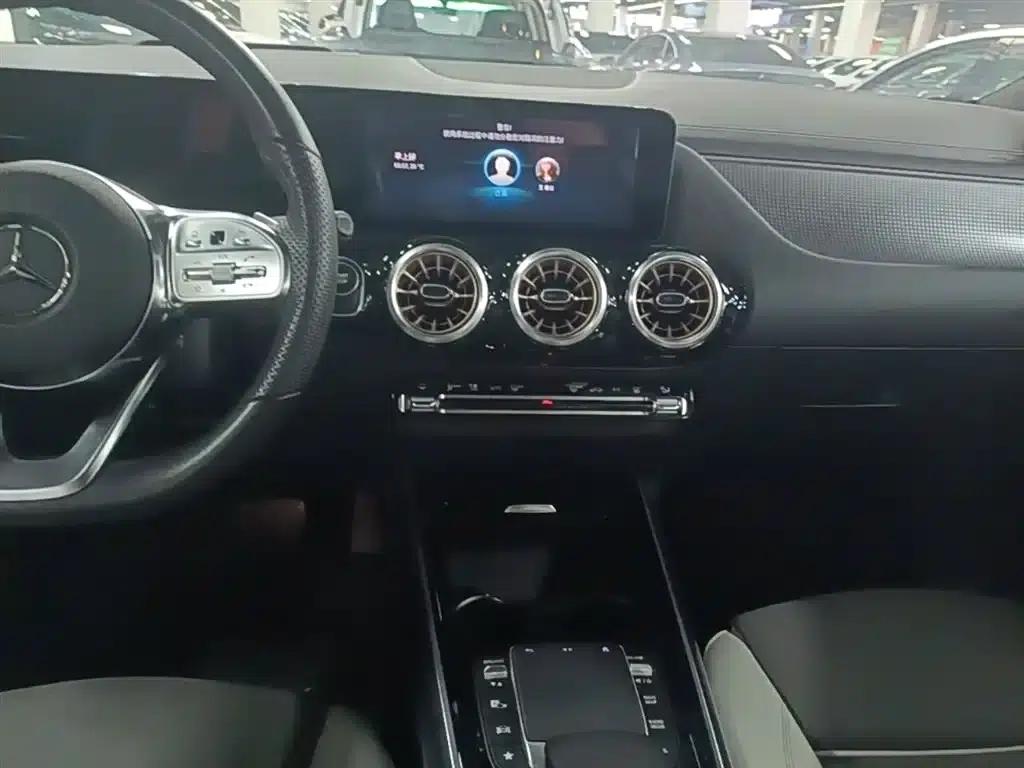 Mercedes-Benz EQA 2022 EQA 300 4MATIC First Edition — миниатюра 13