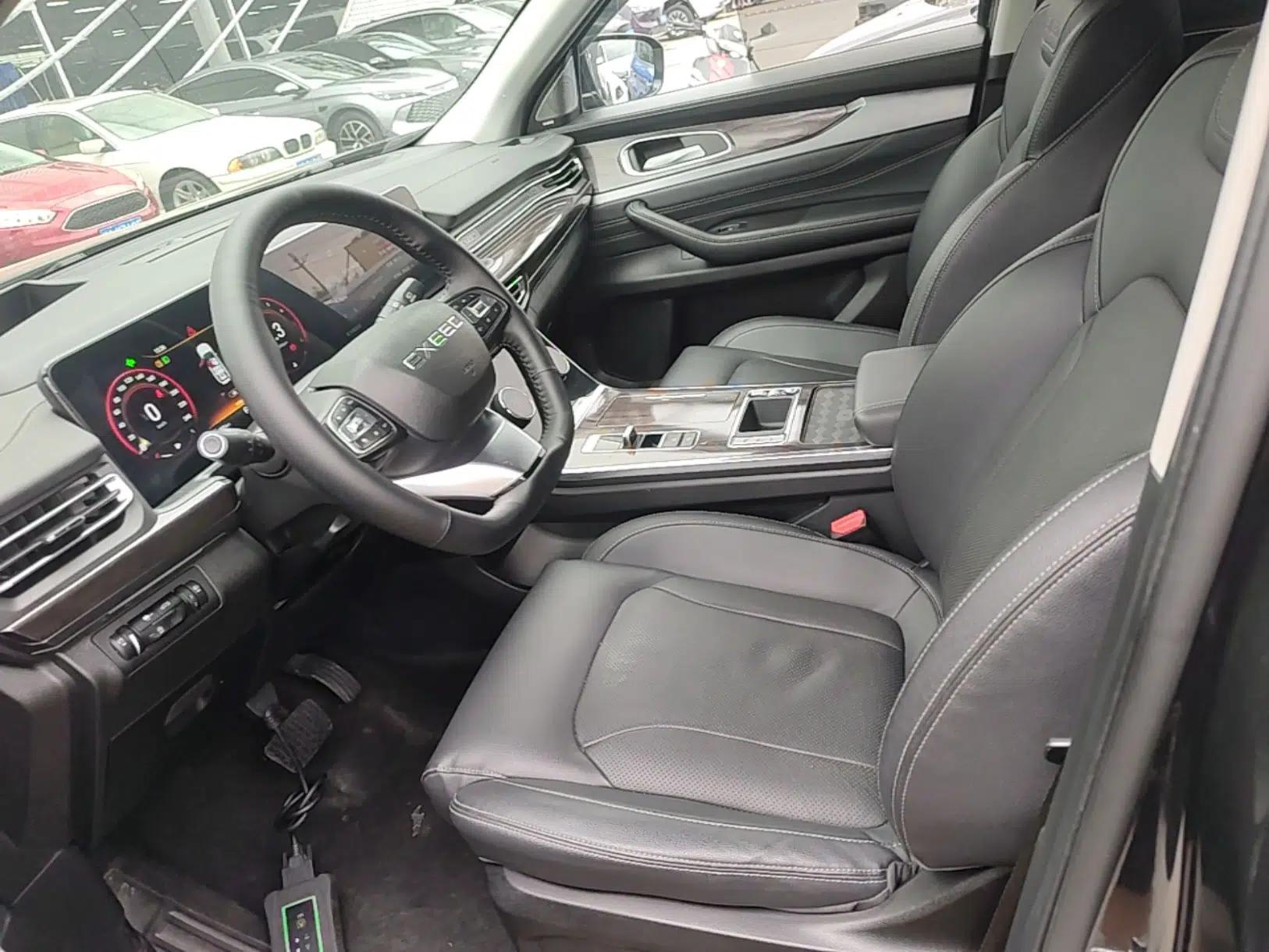 EXEED Lanyue 2021 400T Four-Wheel Drive Starlight Pro Edition 7 Seats — миниатюра 18