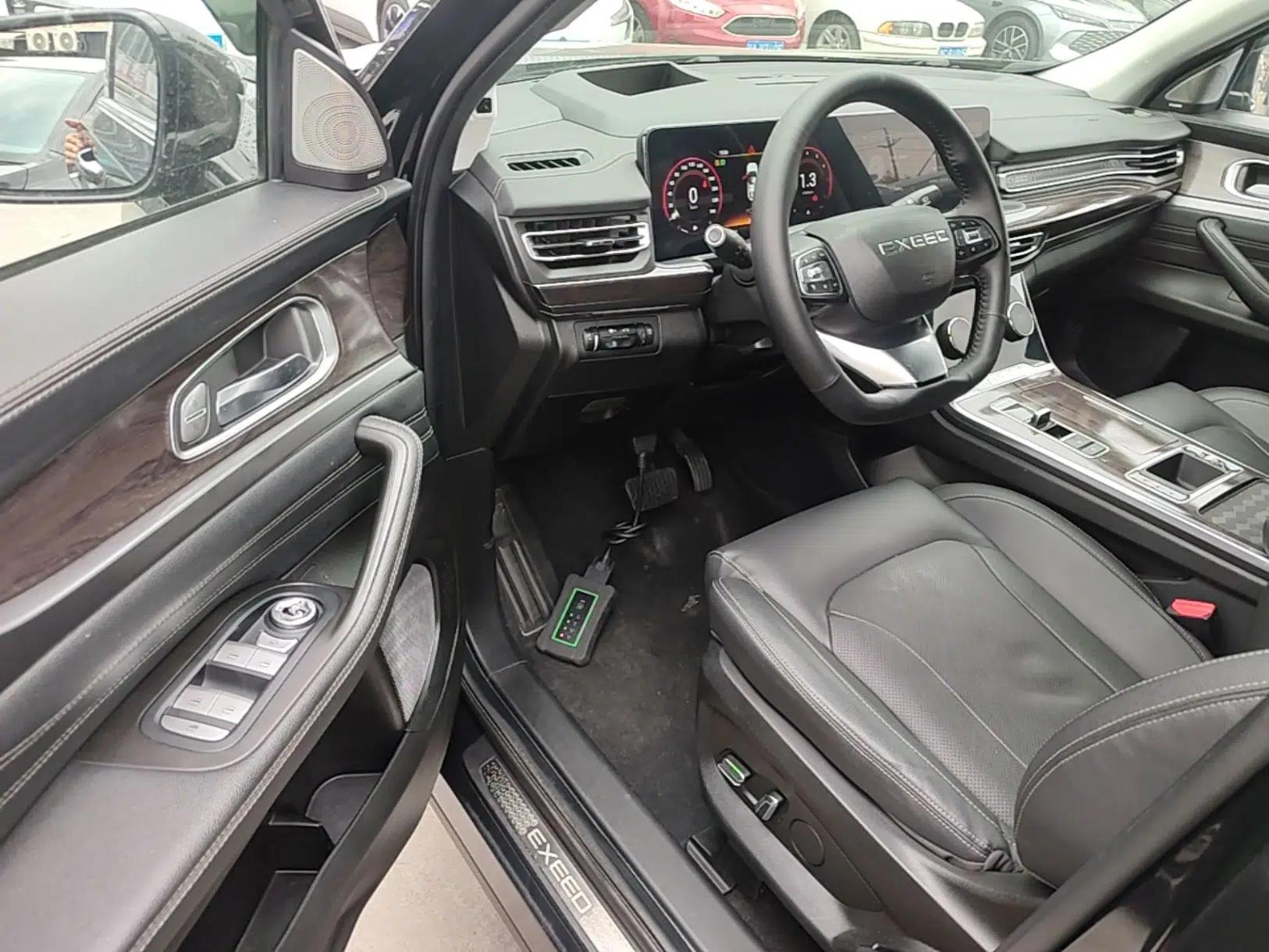 EXEED Lanyue 2021 400T Four-Wheel Drive Starlight Pro Edition 7 Seats — миниатюра 19