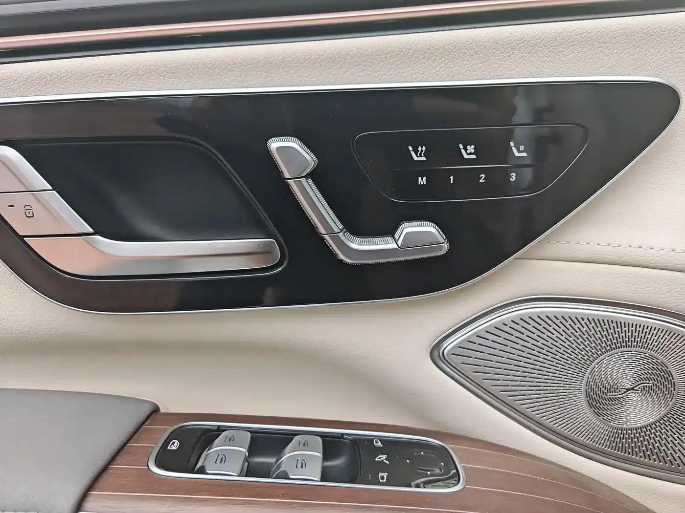 Mercedes-Benz EQS SUV 2023 450 4MATIC Pioneer Edition — миниатюра 11
