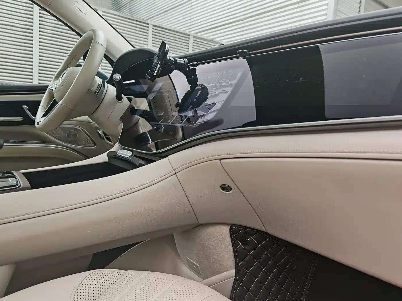 Mercedes-Benz EQS SUV 2023 450 4MATIC Pioneer Edition — миниатюра 13