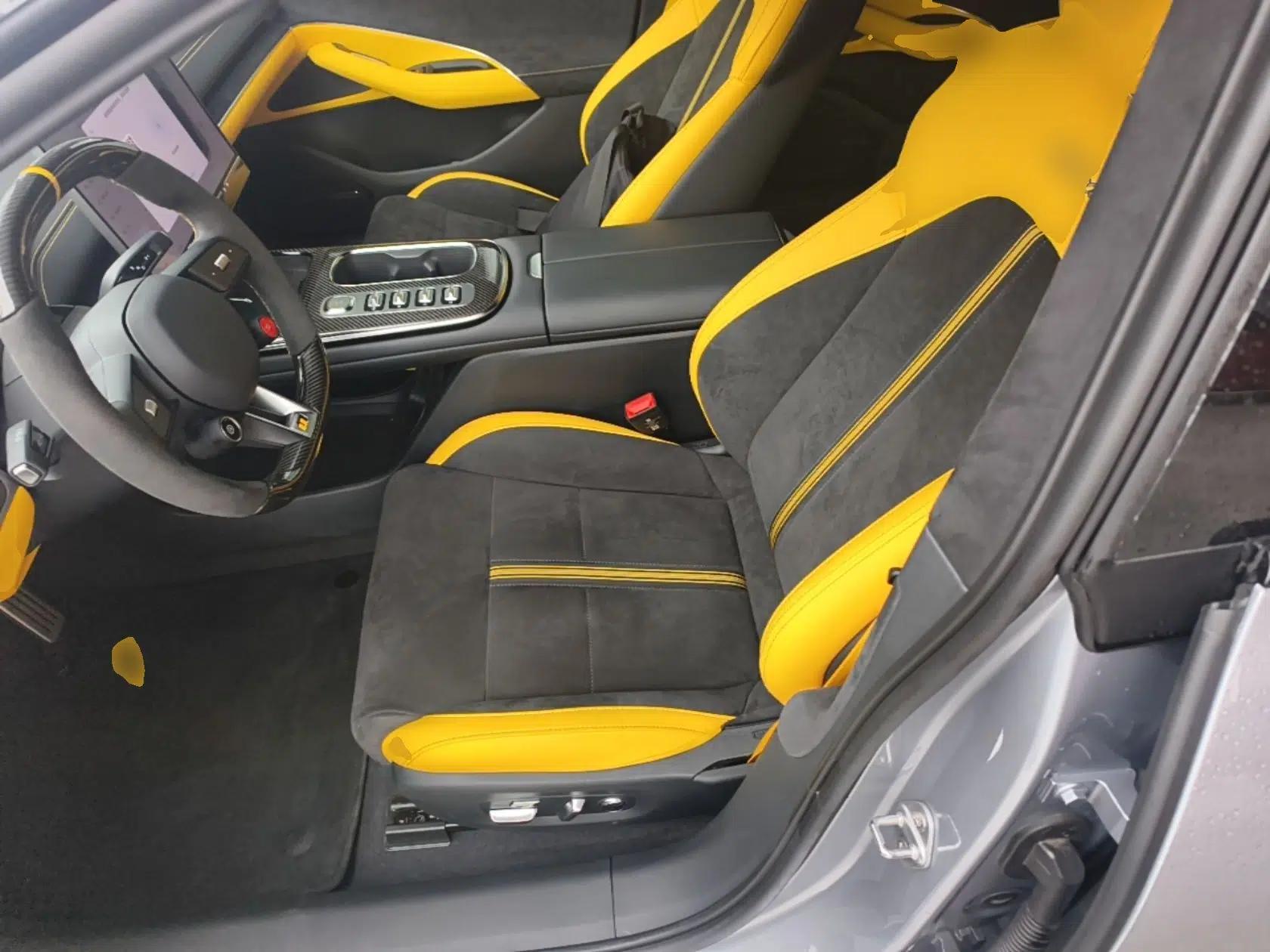 Xiaomi Auto SU7 Ultra 2025 Ultra Model — миниатюра 18