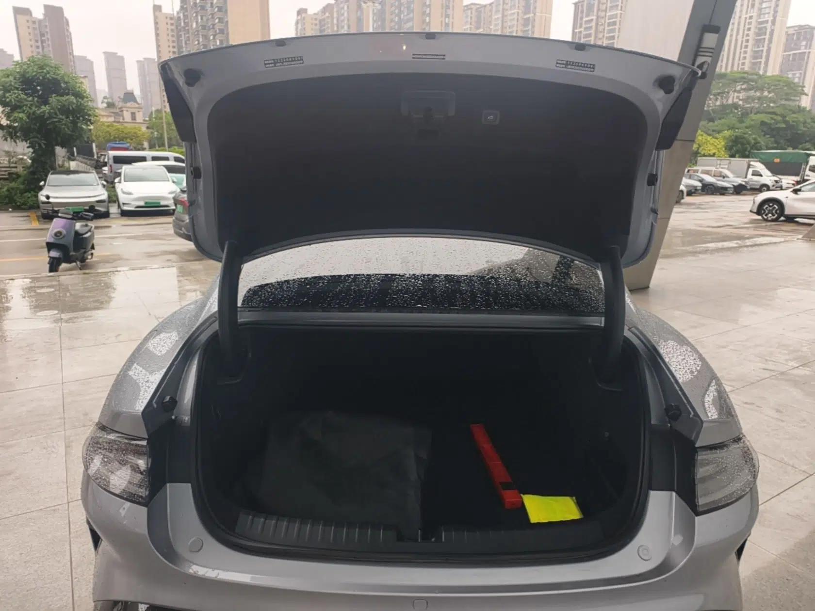Xiaomi Auto SU7 Ultra 2025 Ultra Model — миниатюра 22