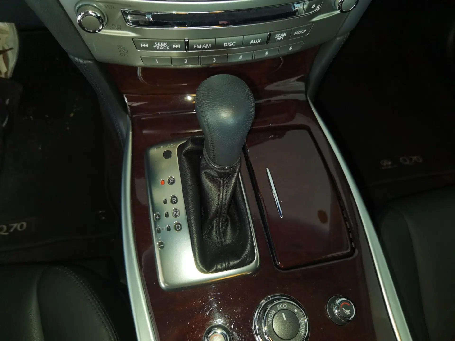 Infiniti Q70 2017 Q70L 2.5L Enjoyment Edition — миниатюра 15