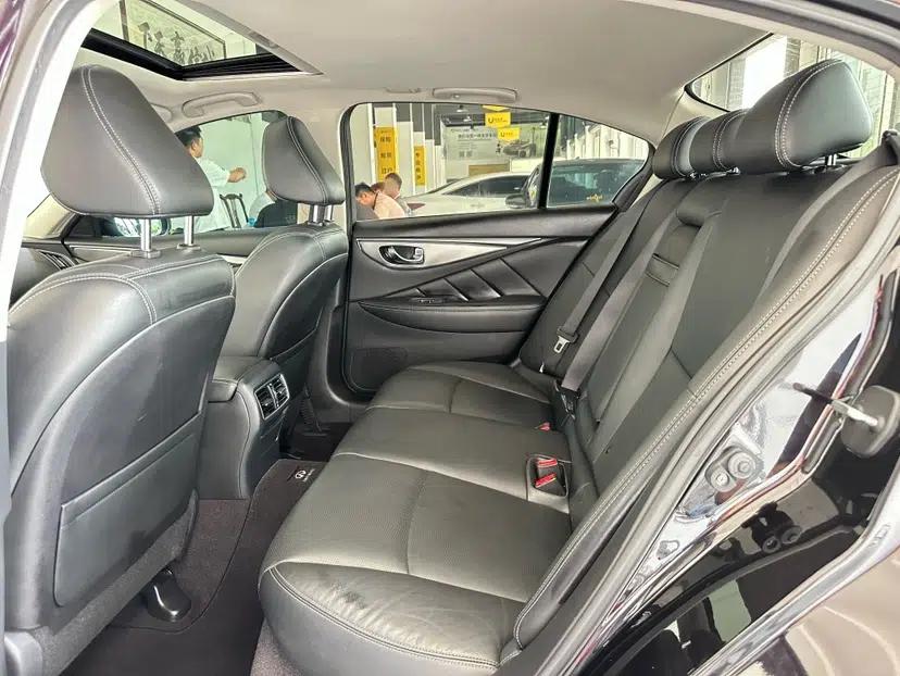 Infiniti Q50 2014 3.7L Comfort Edition — миниатюра 9