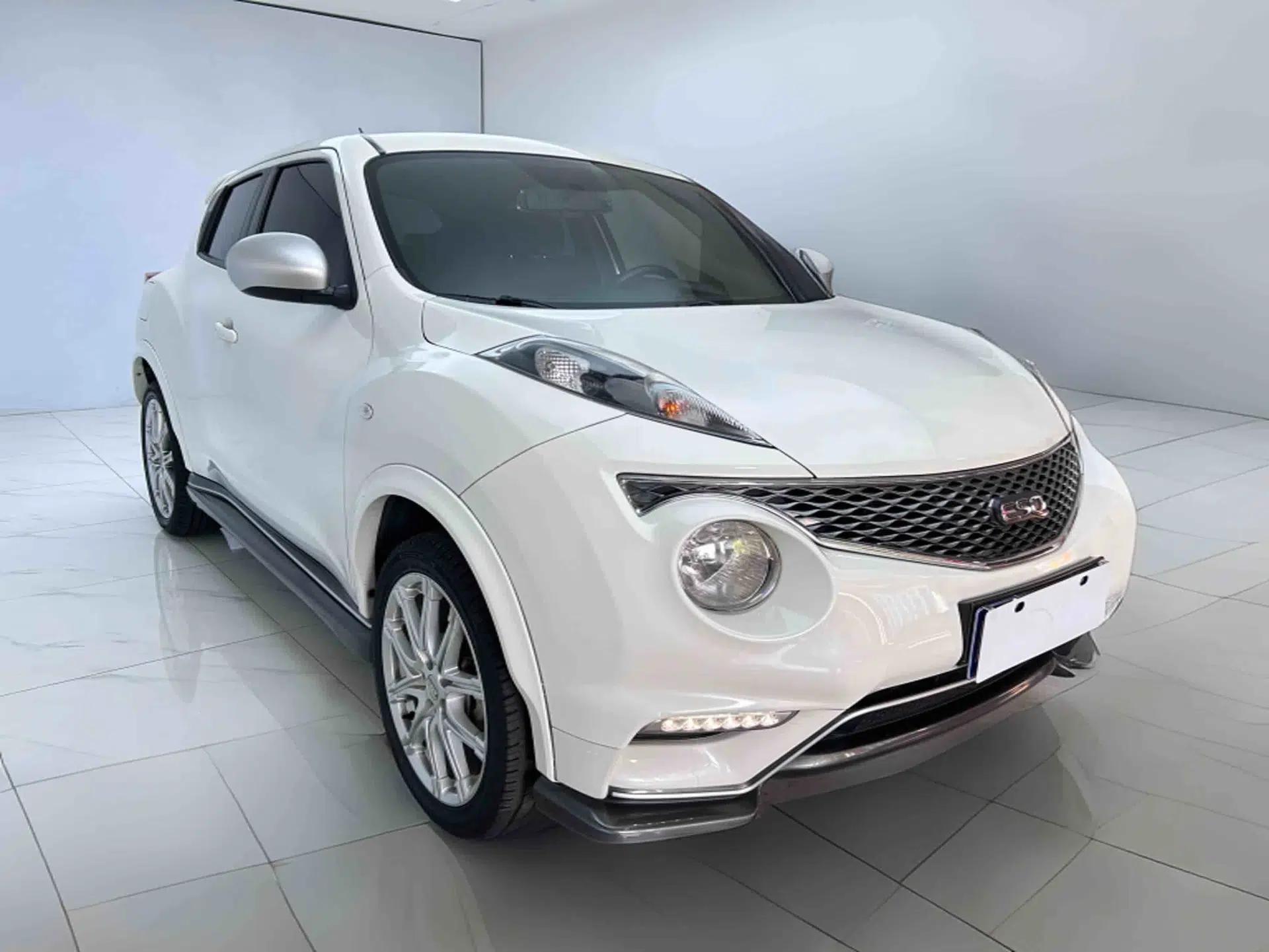 Infiniti ESQ 2014 1.6L Spontaneous Edition — миниатюра 4