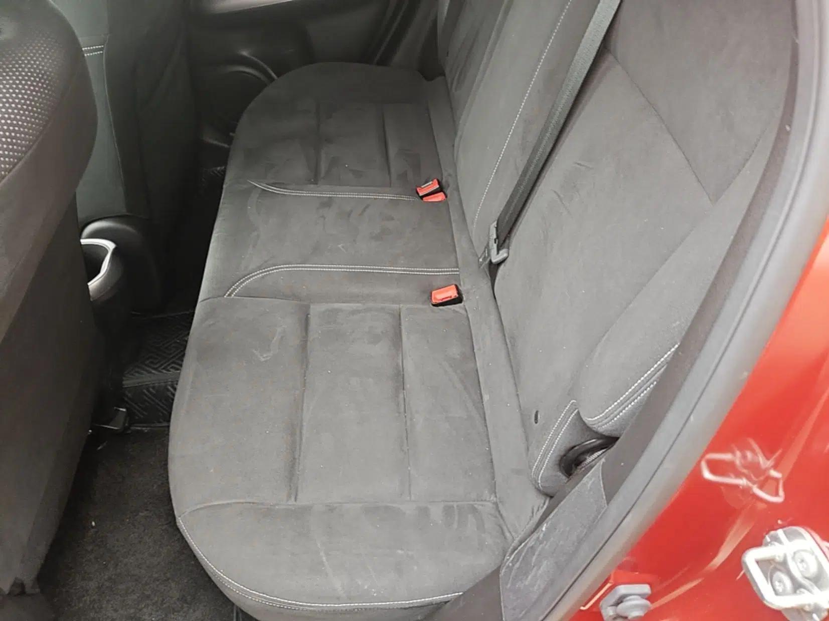Infiniti ESQ 2014 1.6L Spontaneous Edition — миниатюра 20