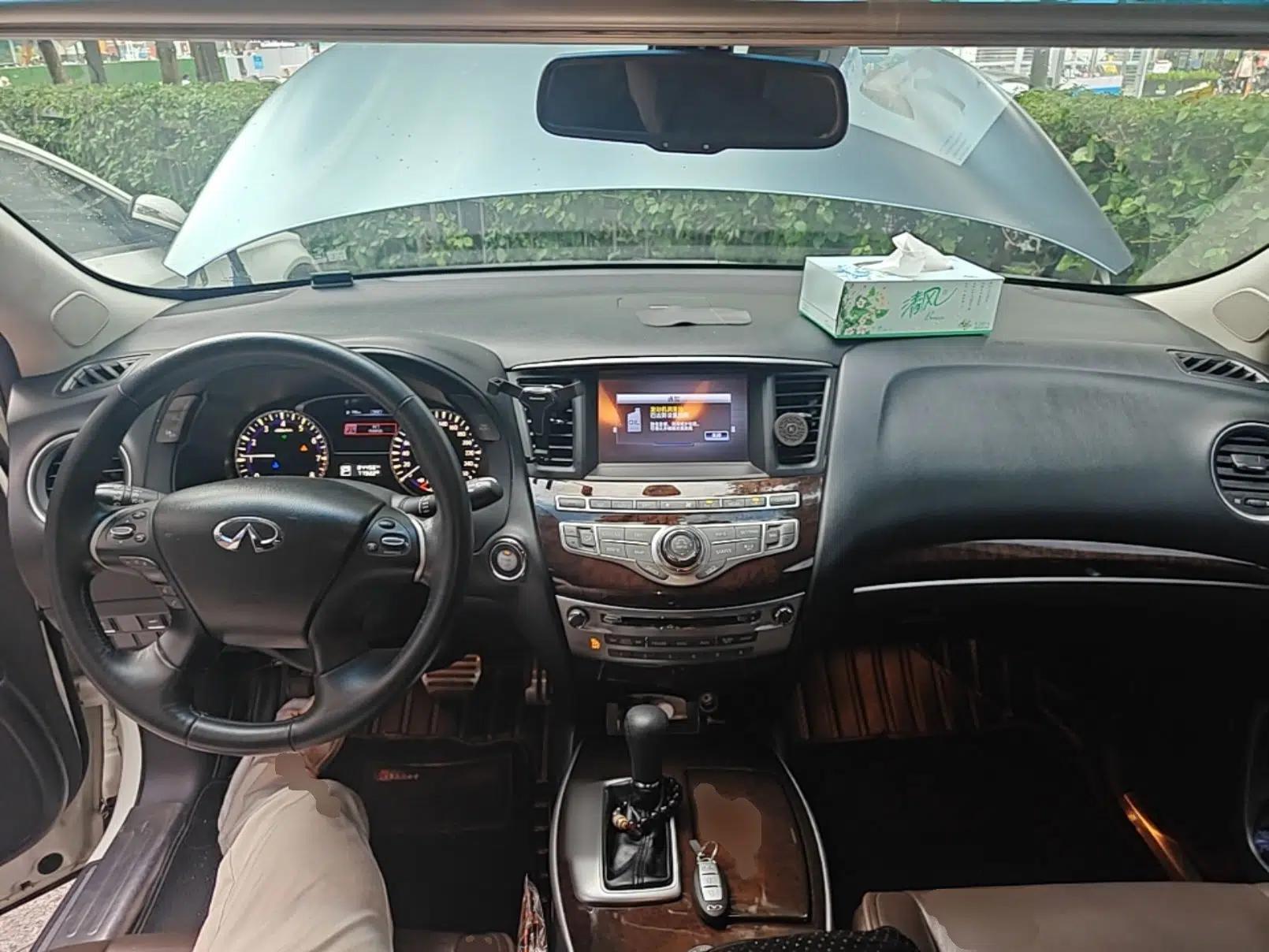 Infiniti QX60 2014 2.5 S/C Hybrid Two-Wheel Drive Excellence Edition — миниатюра 10