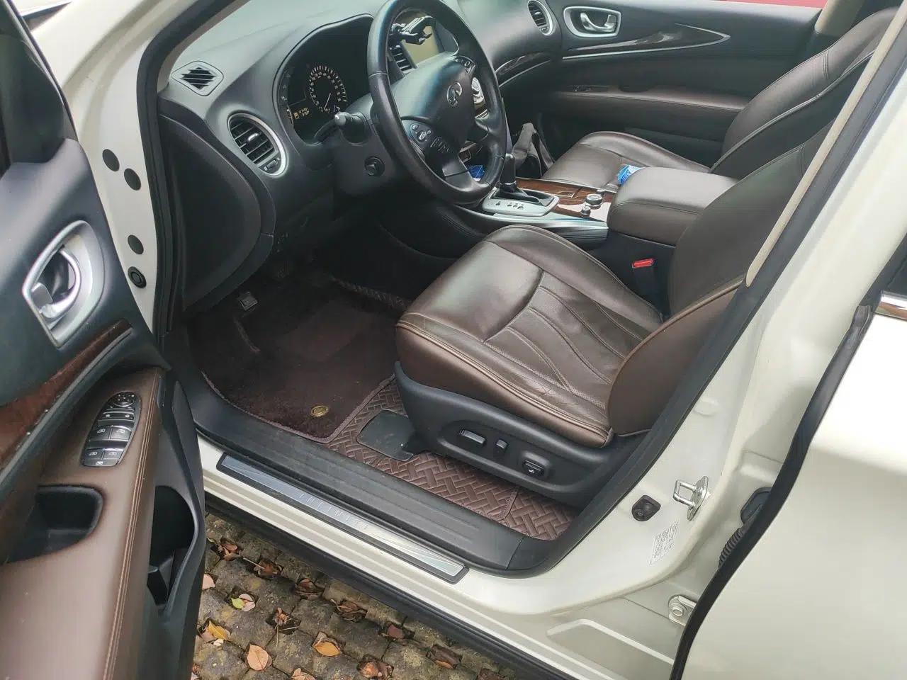 Infiniti QX60 2014 2.5 S/C Hybrid Two-Wheel Drive Excellence Edition — миниатюра 16