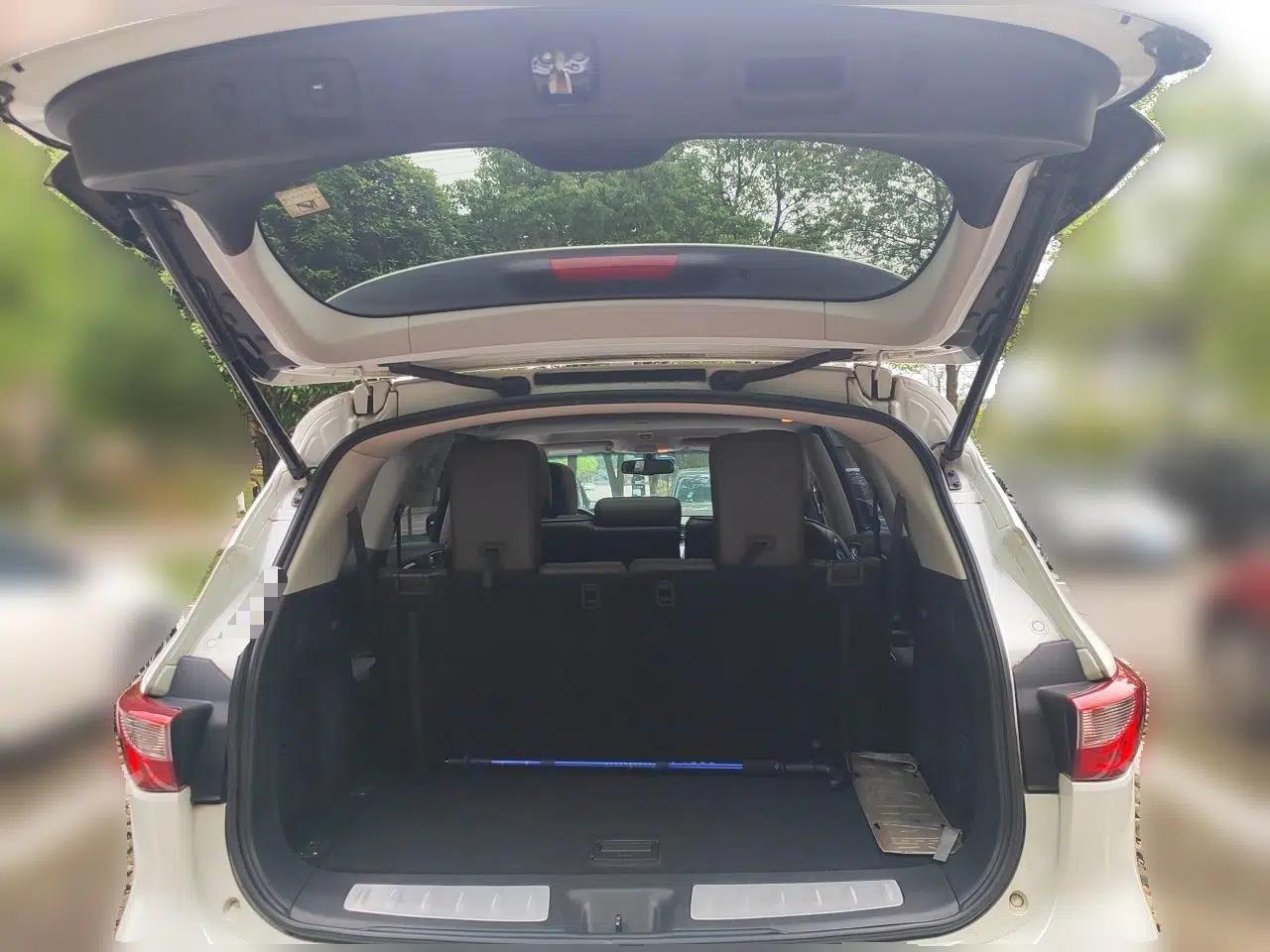 Infiniti QX60 2014 2.5 S/C Hybrid Two-Wheel Drive Excellence Edition — миниатюра 20