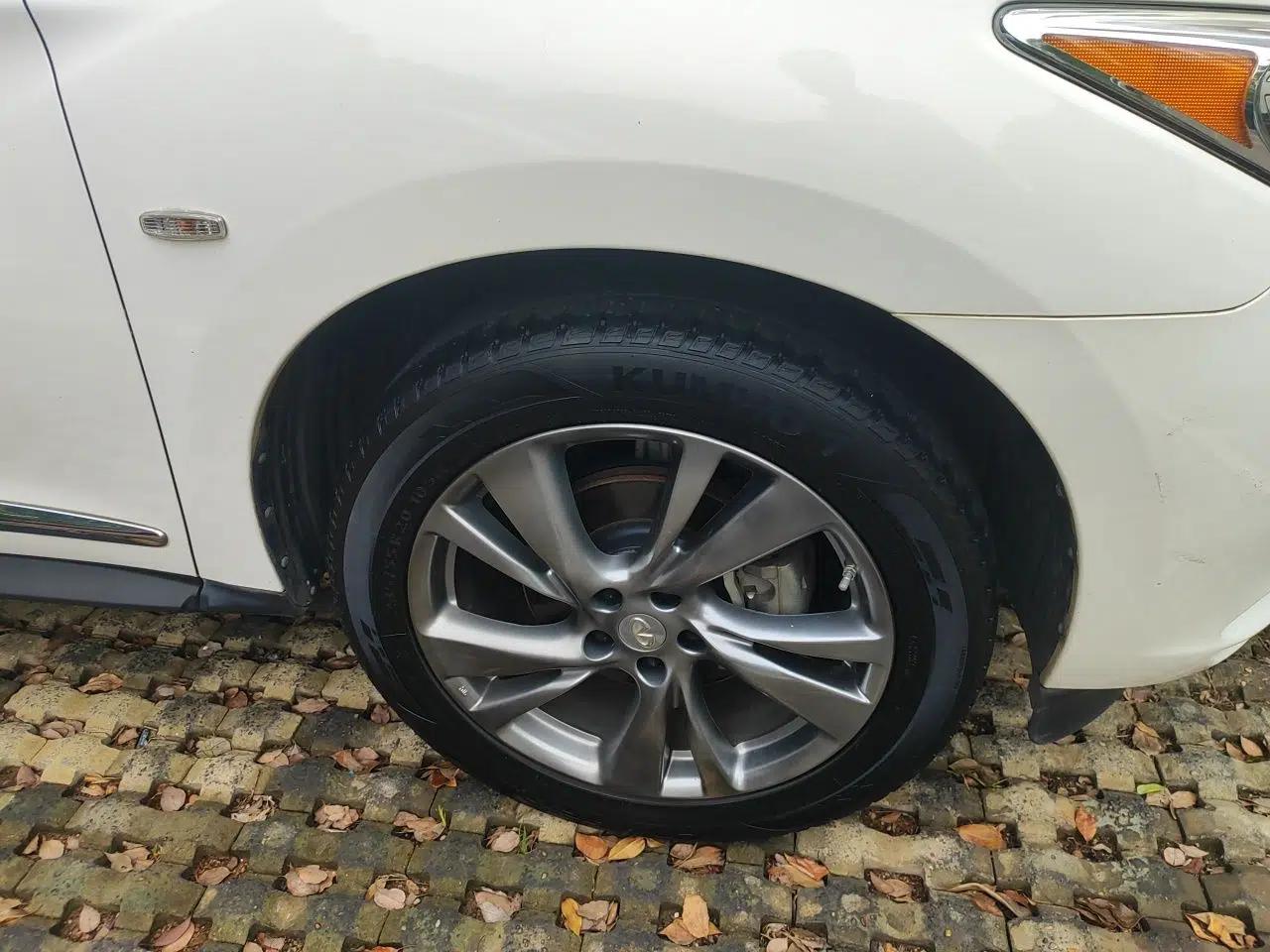 Infiniti QX60 2014 2.5 S/C Hybrid Two-Wheel Drive Excellence Edition — миниатюра 8