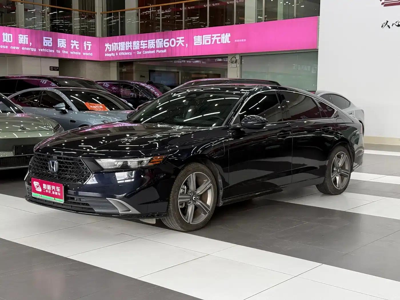 Accord PHEV 2023 2.0L e:PHEV Premium Edition — миниатюра 1