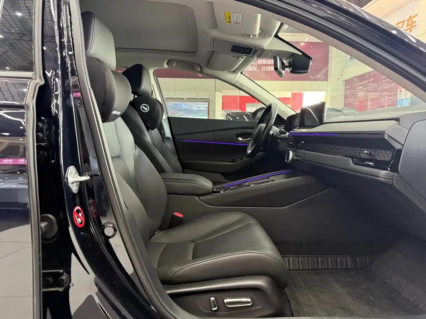 Accord PHEV 2023 2.0L e:PHEV Premium Edition — миниатюра 15