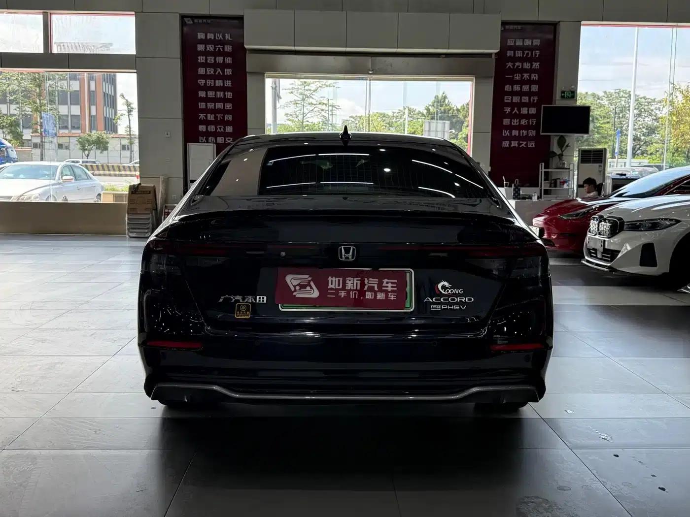 Accord PHEV 2023 2.0L e:PHEV Premium Edition — миниатюра 5