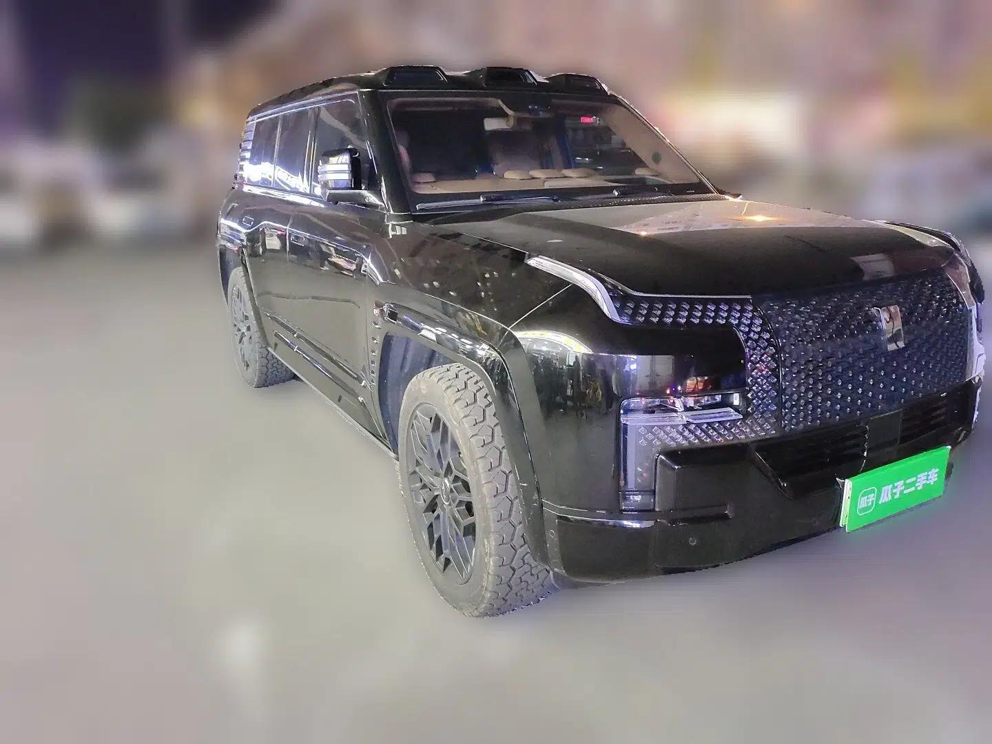 Yangwang U8 2023 Luxury Edition — миниатюра 3
