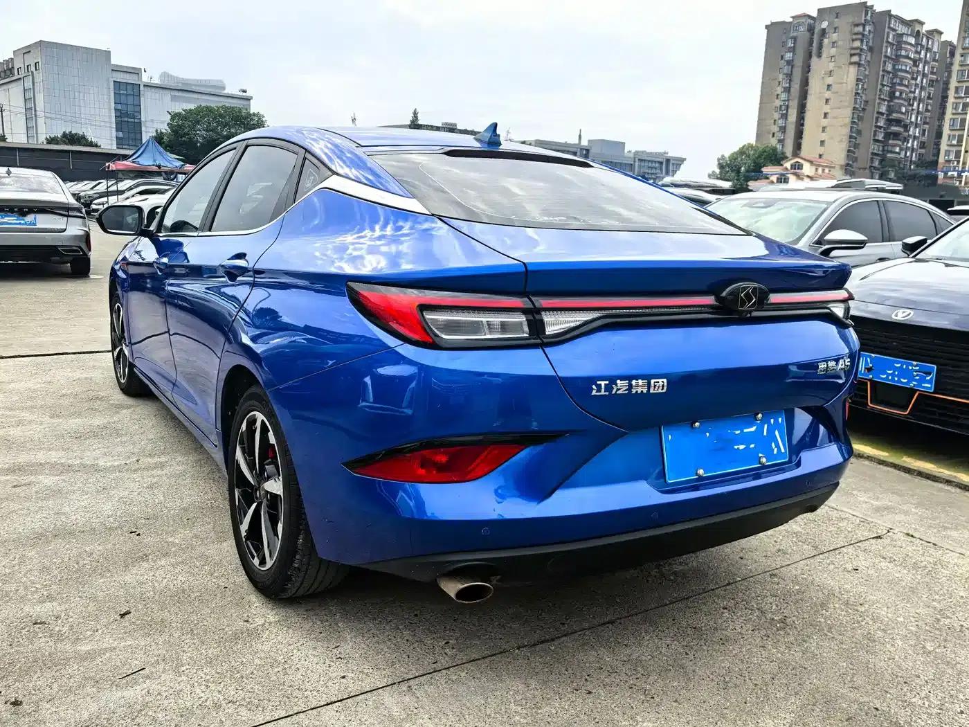 Sihao A5 2021 1.5T CVT Premium Intelligent Connected Edition — миниатюра 5