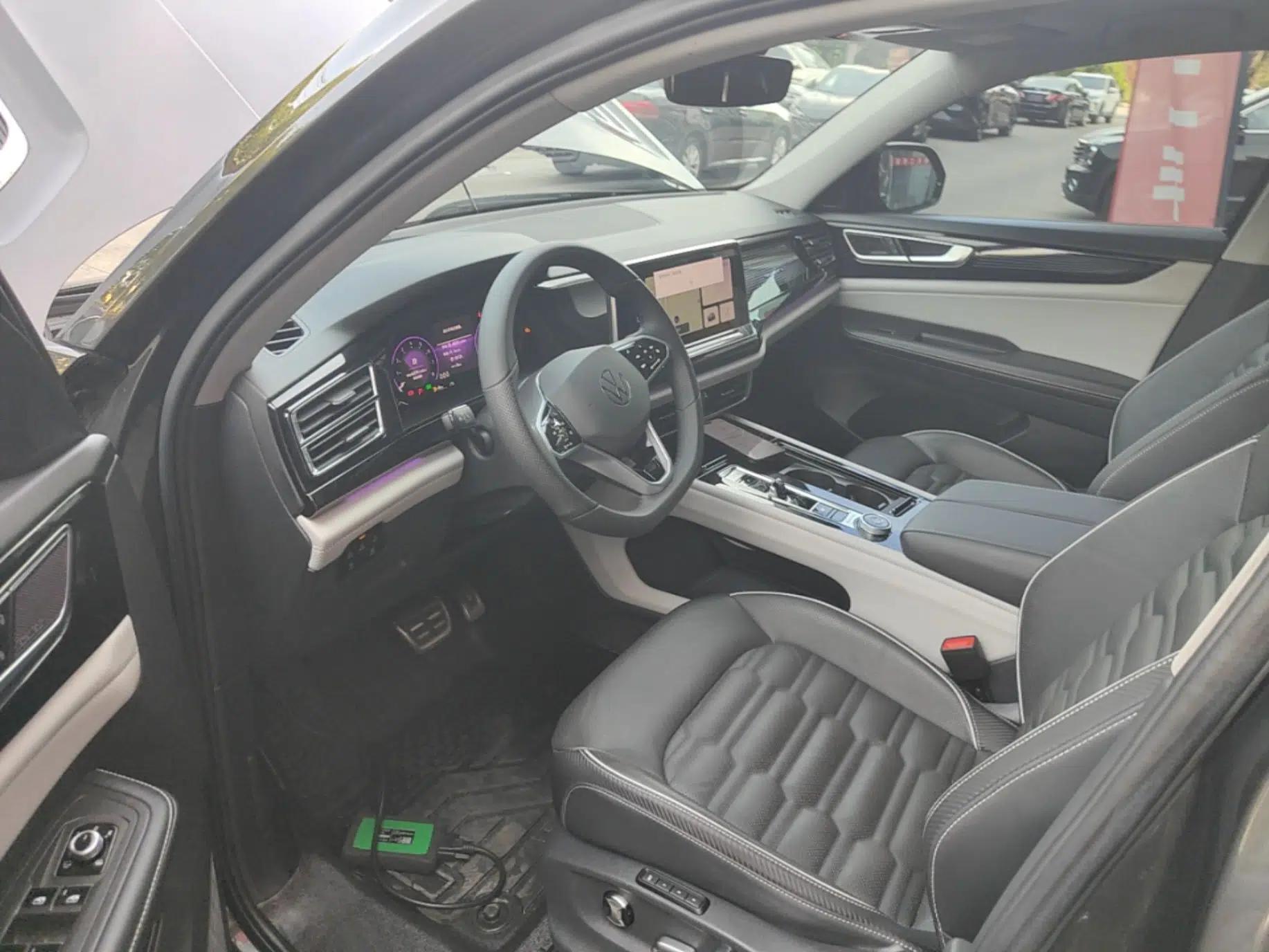 Volkswagen Teramont X 2022 380TSI Four-Wheel Drive Prestige Flagship Edition — миниатюра 18