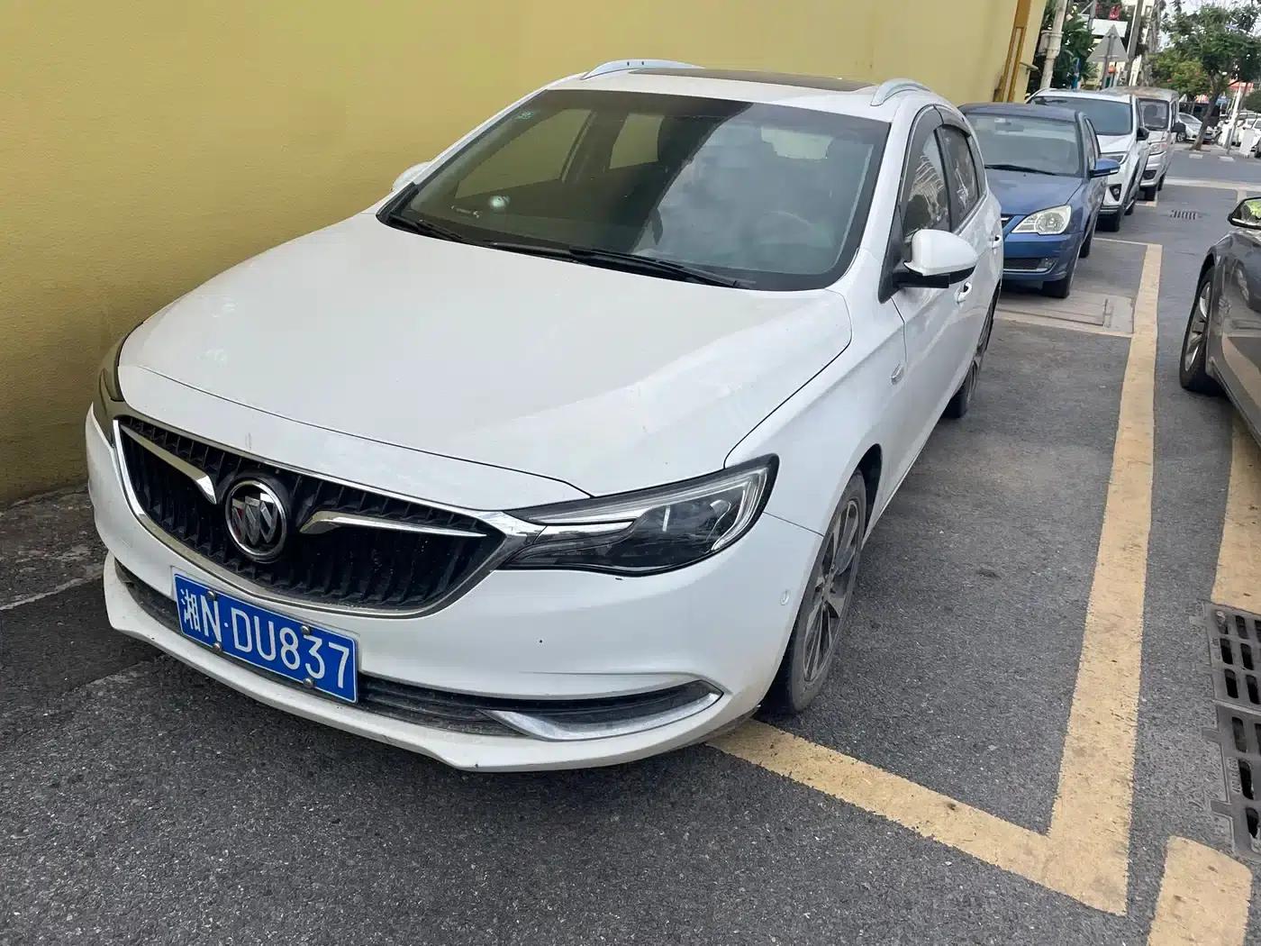 Buick Verano 2018 18T Automatic Elite — миниатюра 1
