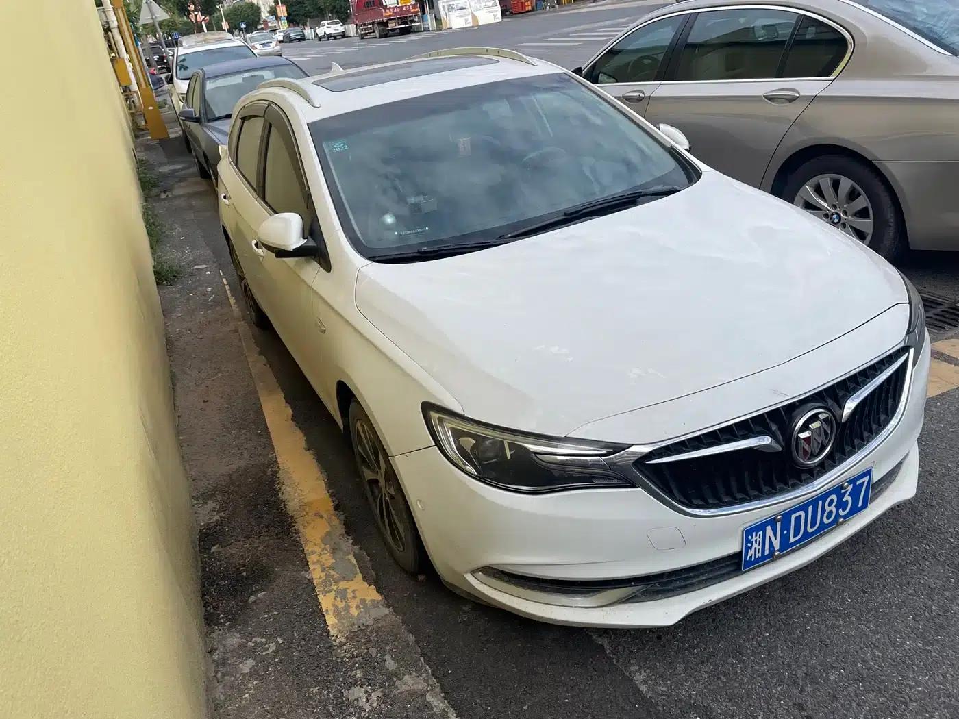 Buick Verano 2018 18T Automatic Elite — миниатюра 4