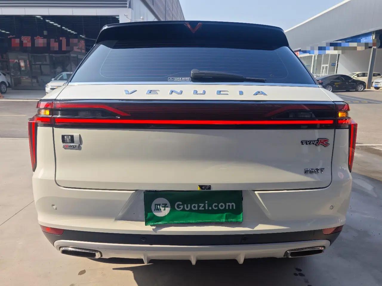 Venucia Star 2020 260T Automatic 48V Mild Hybrid Turbocharged Starry Edition — миниатюра 3