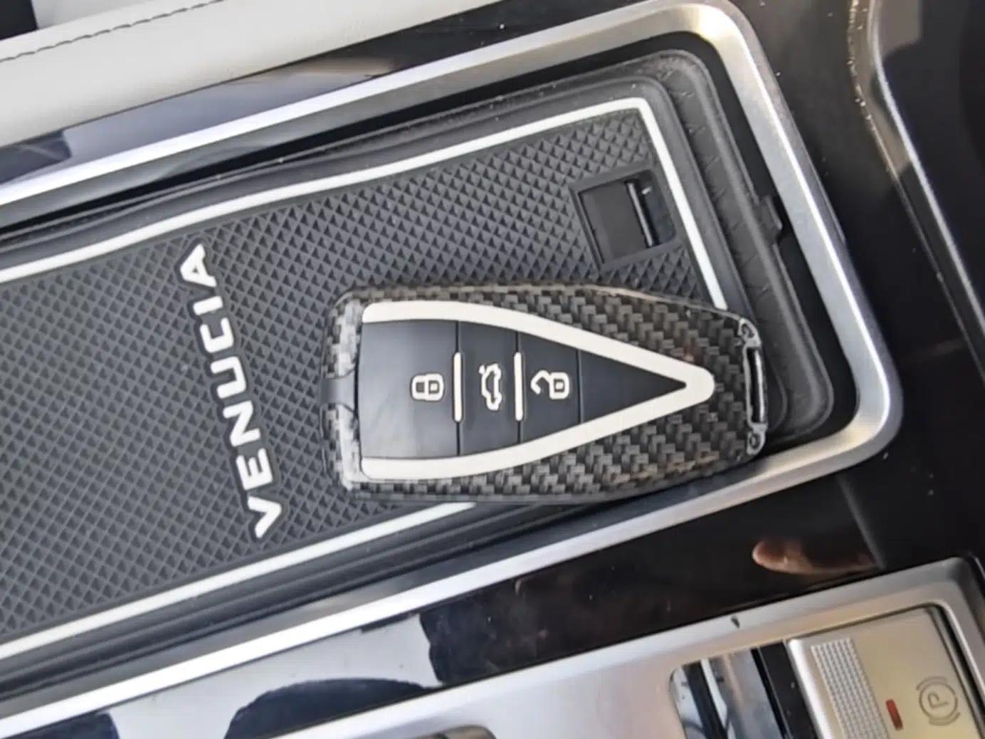 Venucia Star 2020 260T Automatic 48V Mild Hybrid Turbocharged Starry Edition — миниатюра 22