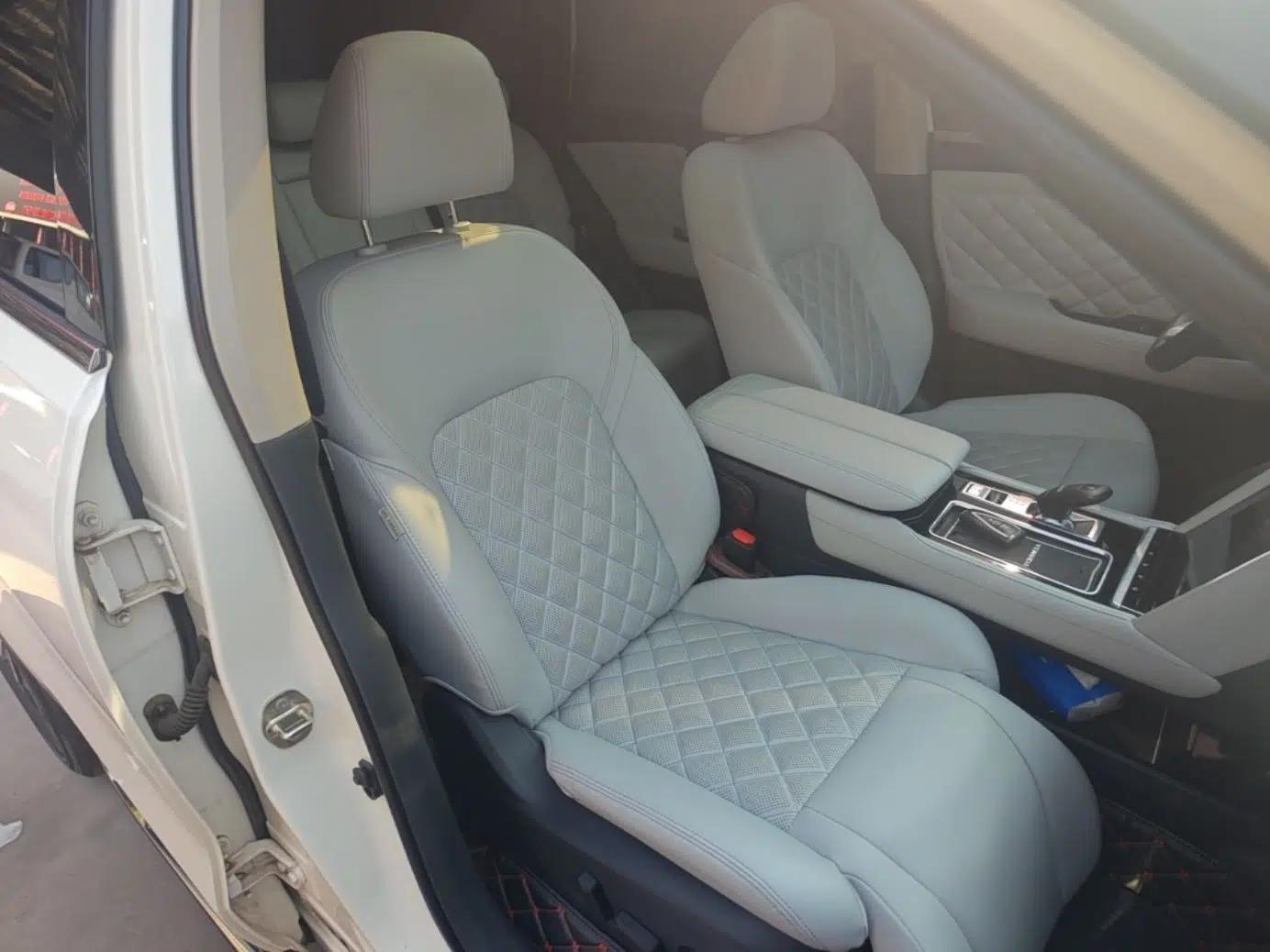 Venucia Star 2020 260T Automatic 48V Mild Hybrid Turbocharged Starry Edition — миниатюра 23