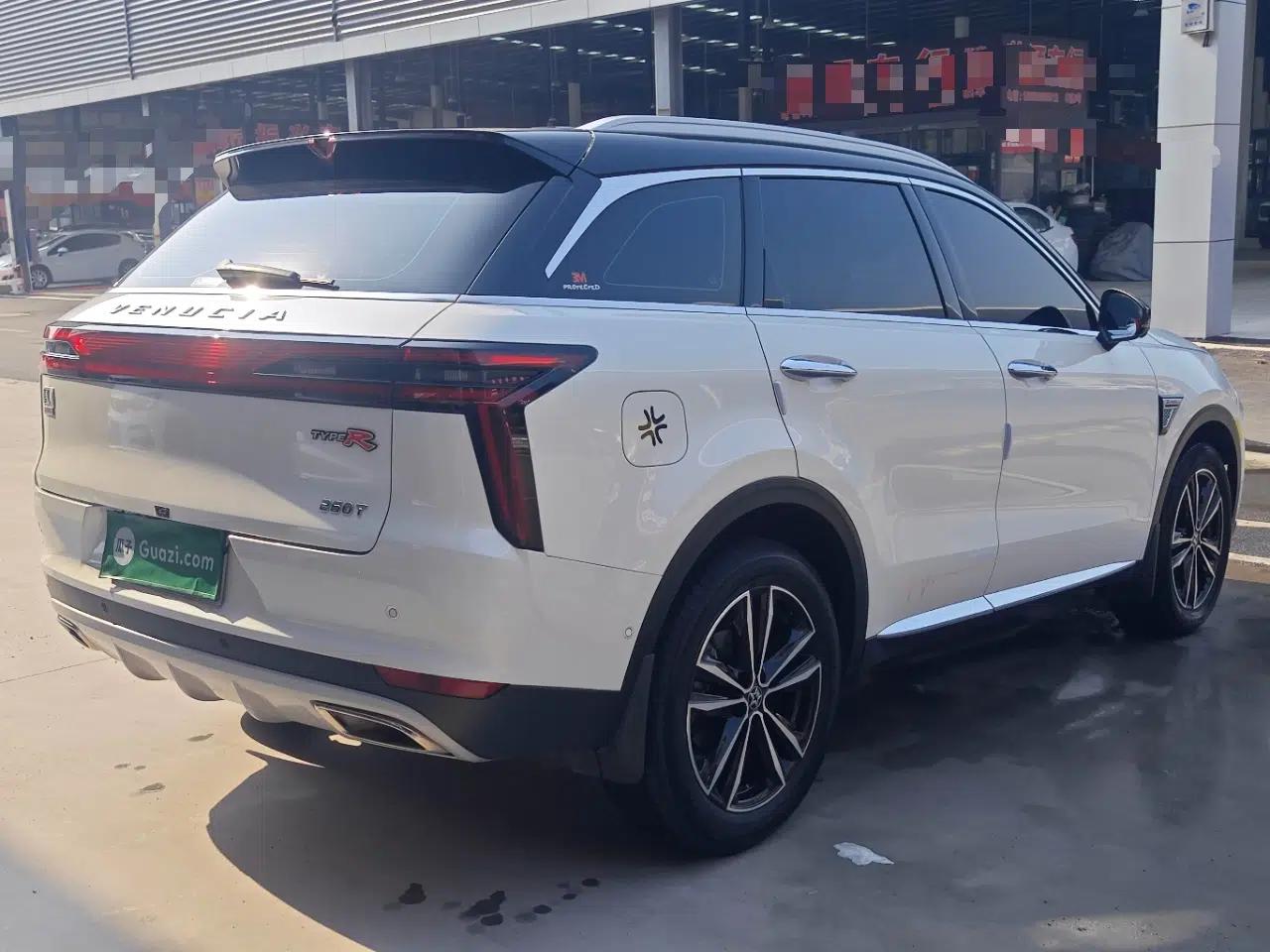 Venucia Star 2020 260T Automatic 48V Mild Hybrid Turbocharged Starry Edition — миниатюра 4