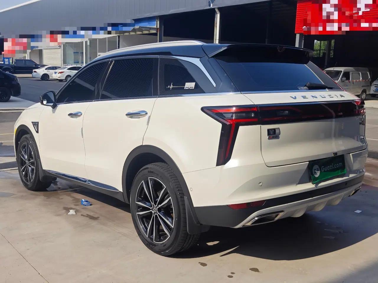 Venucia Star 2020 260T Automatic 48V Mild Hybrid Turbocharged Starry Edition — миниатюра 7