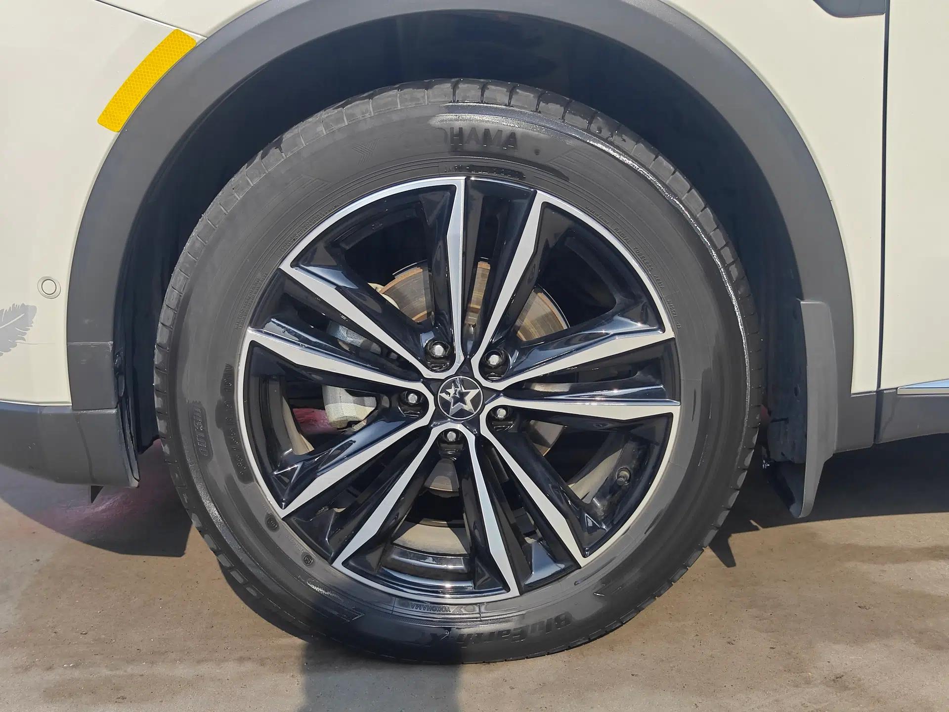 Venucia Star 2020 260T Automatic 48V Mild Hybrid Turbocharged Starry Edition — миниатюра 9