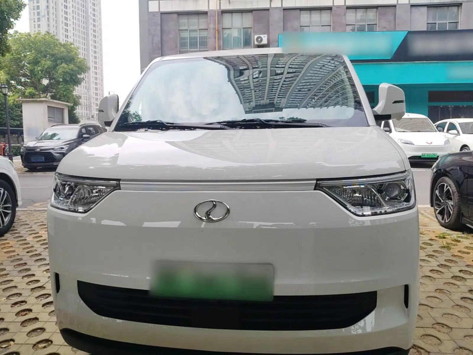 Ruichi EC75 2025 Model Passenger Vehicle Ultra-Charging Edition Pioneer I 52.16 kWh — миниатюра 2