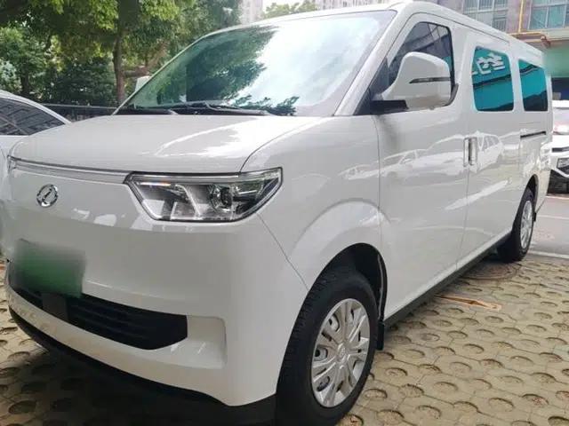 Ruichi EC75 2025 Model Passenger Vehicle Ultra-Charging Edition Pioneer I 52.16 kWh