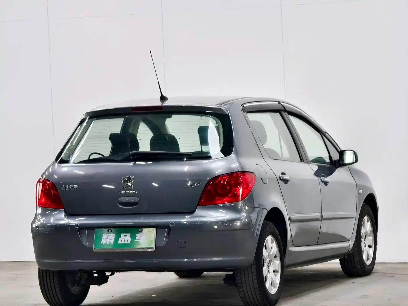Peugeot 307 2010 Hatchback 1.6L Manual Comfort Edition — миниатюра 4