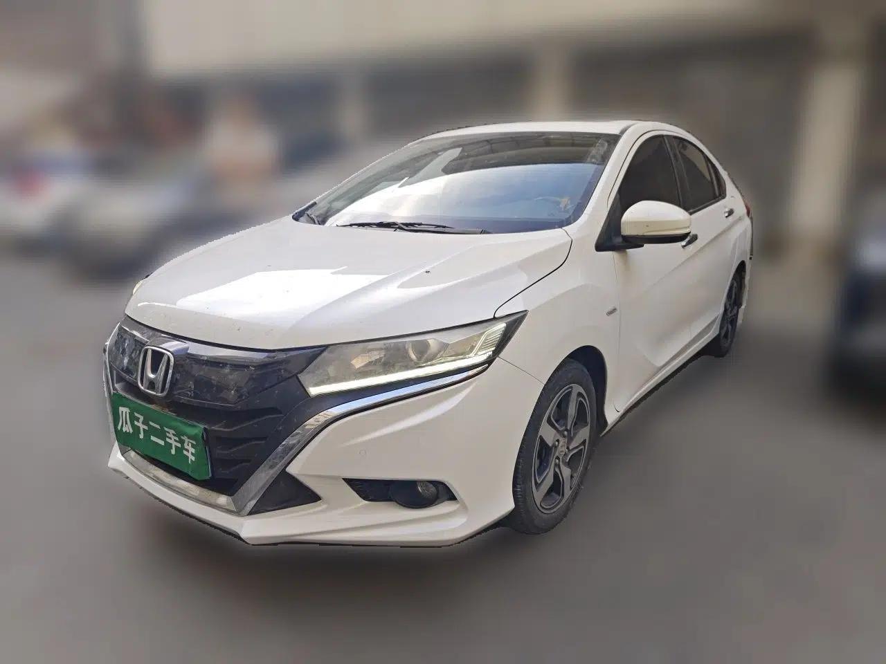 Honda Gienia 2017 1.5L CVT Luxury Edition — миниатюра 1