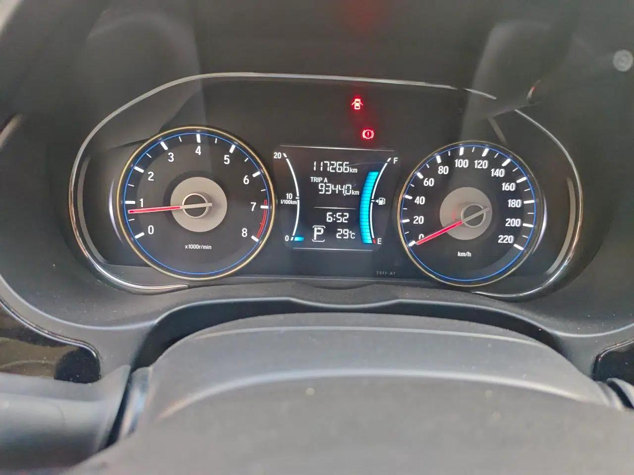 Honda Gienia 2017 1.5L CVT Luxury Edition — миниатюра 12