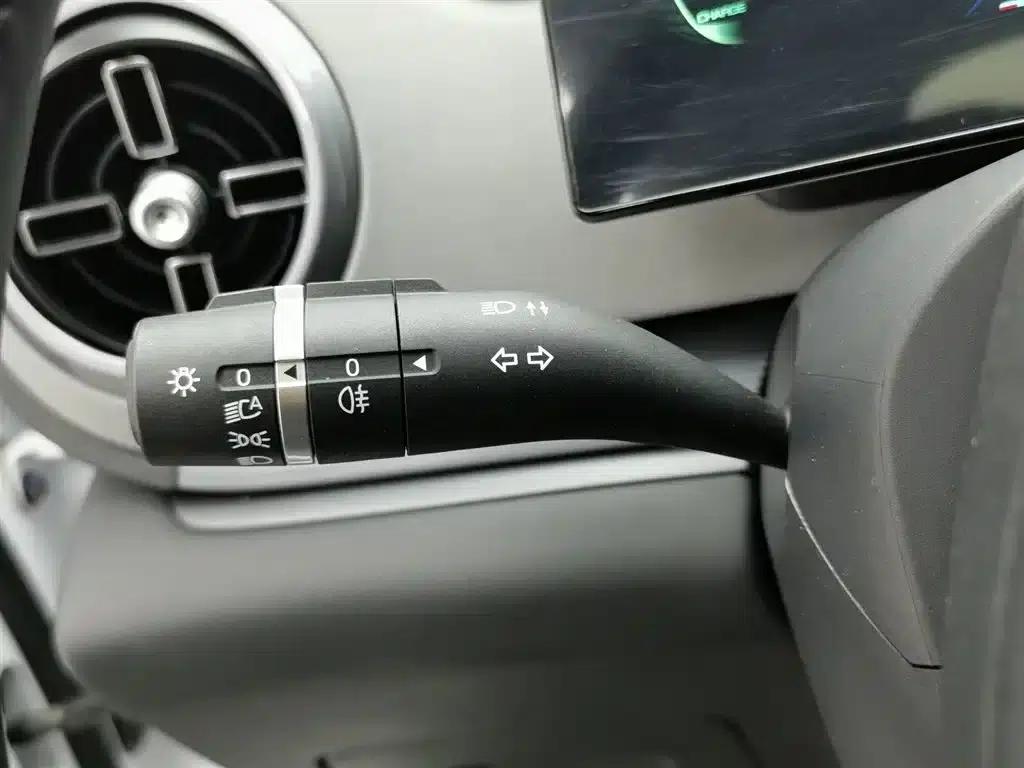 Hiace 05 DM-i 2025 DM-i 75KM Premium Edition — миниатюра 21