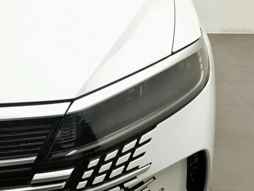 Hiace 05 DM-i 2025 DM-i 75KM Premium Edition — миниатюра 7