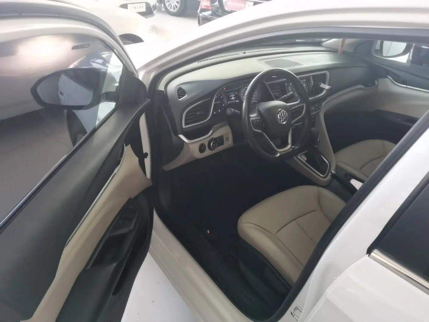 Buick Excelle GX 2019 15T Dual-Clutch Connected Elite Version China V Standard — миниатюра 19