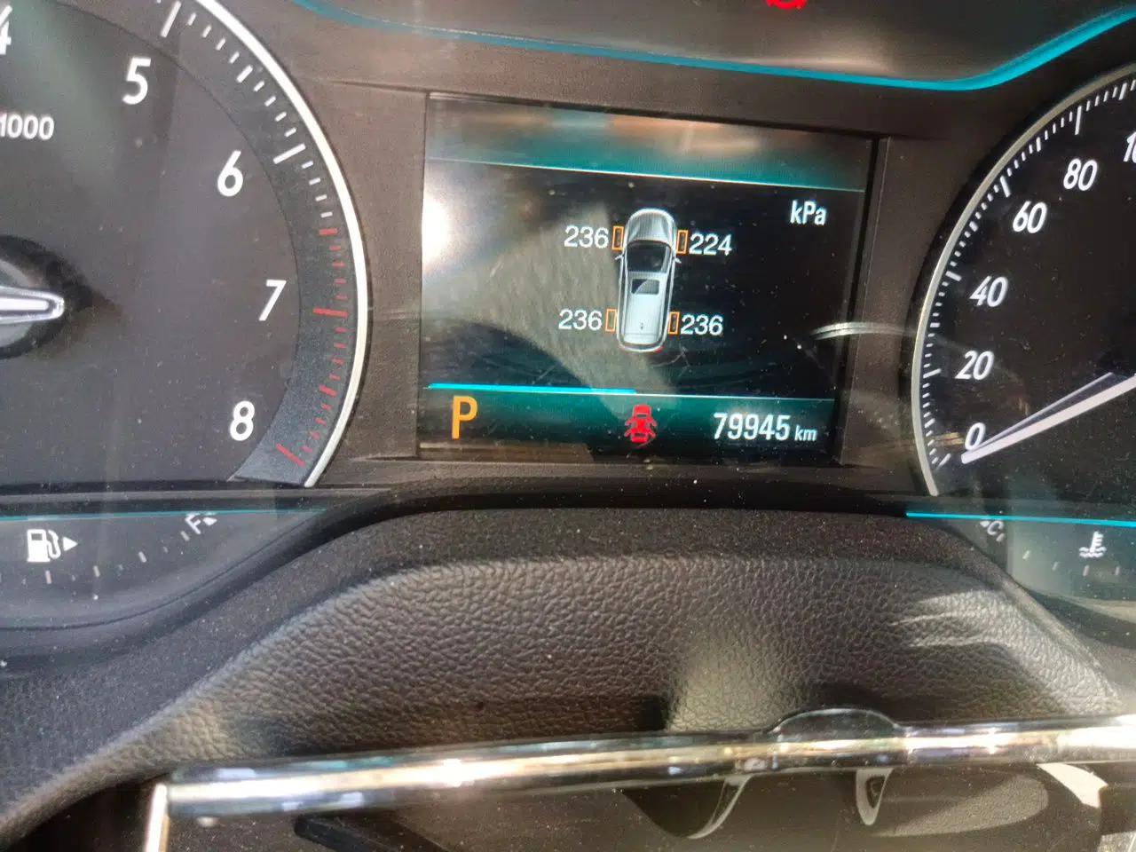 Buick Excelle GX 2018 18T Automatic Elite Model — миниатюра 13