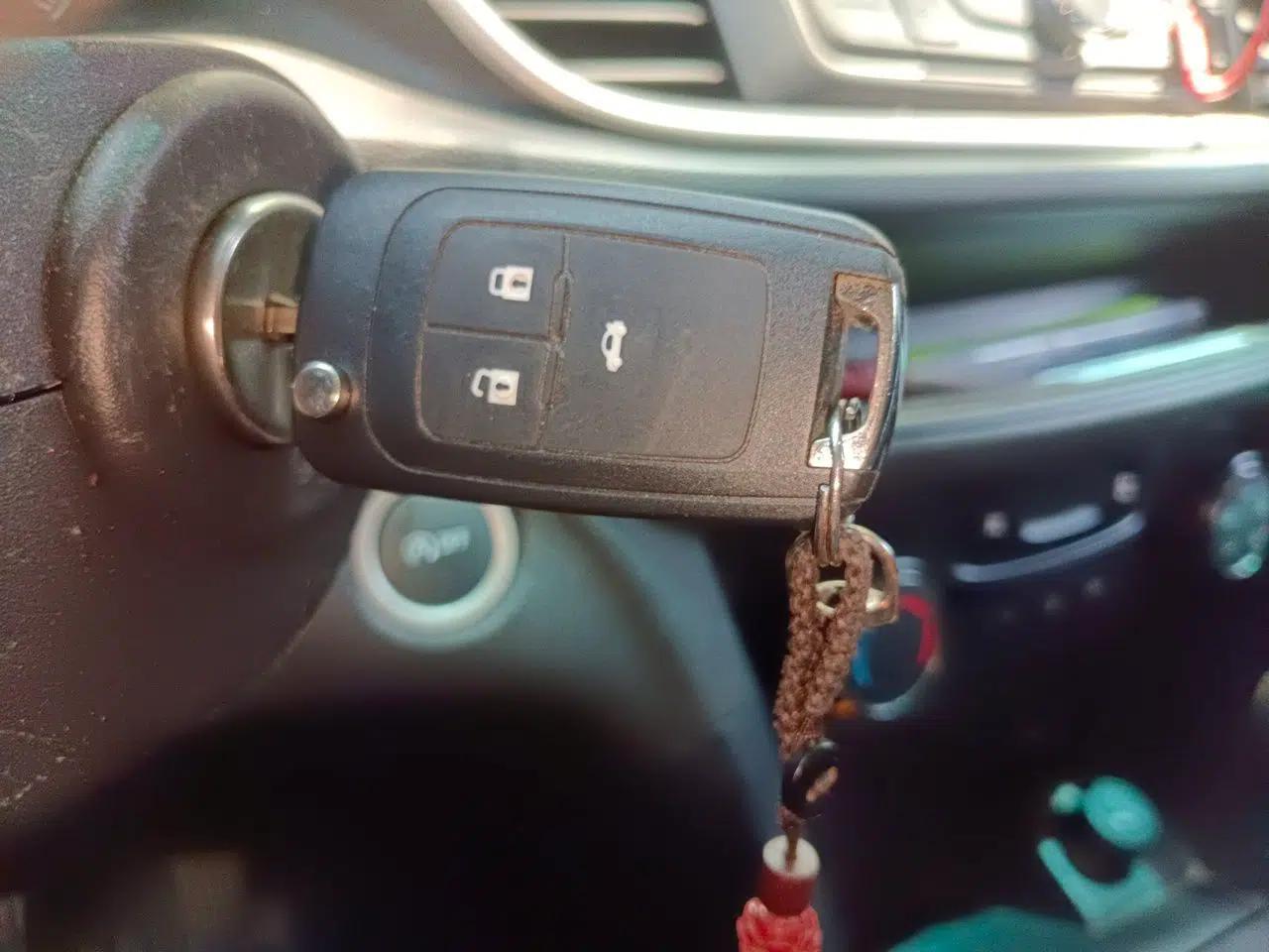 Buick Excelle GX 2018 18T Automatic Elite Model — миниатюра 9