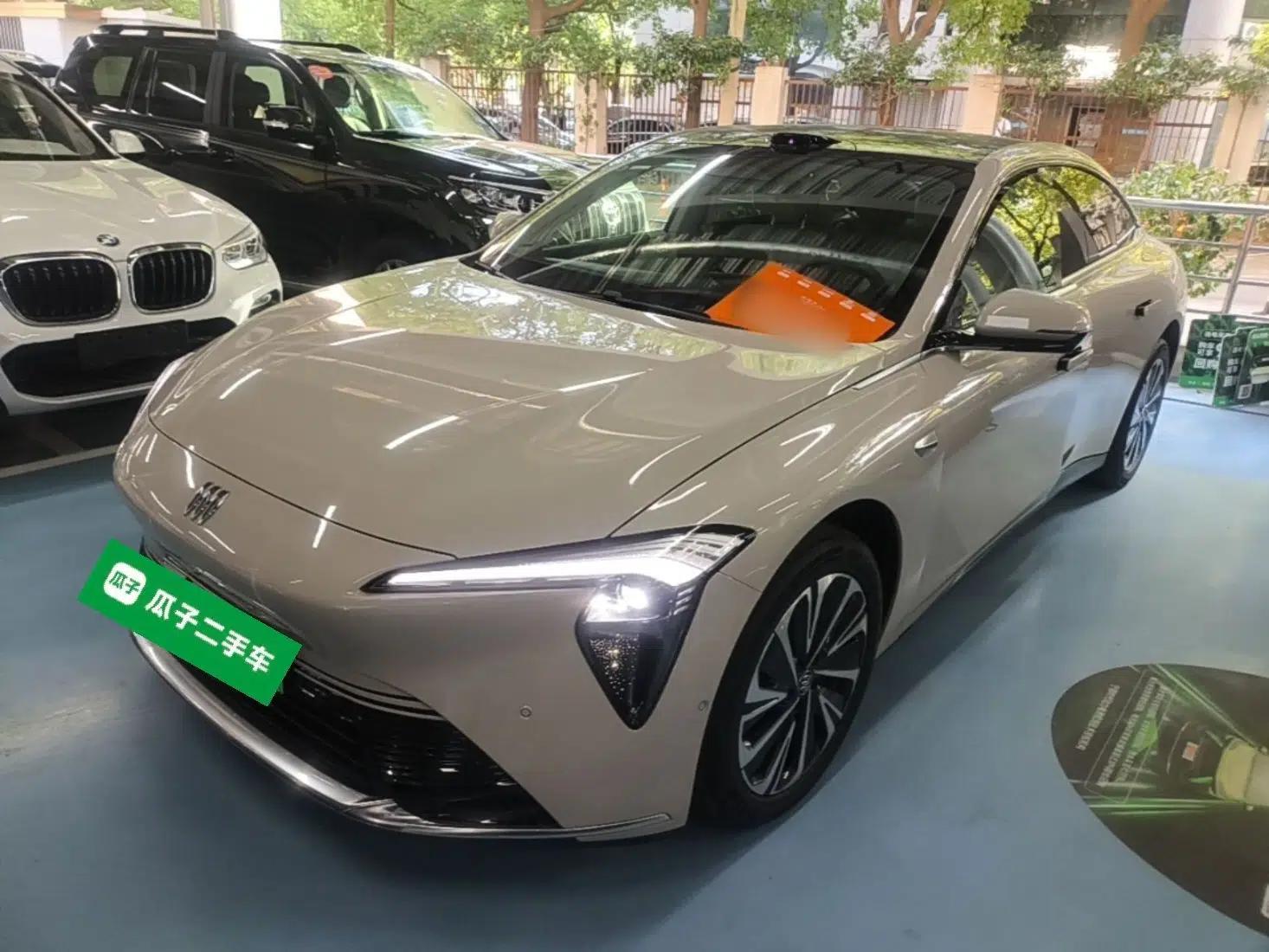Buick L7 2025 Model Luxury Leisure Smart Driving Edition — миниатюра 1