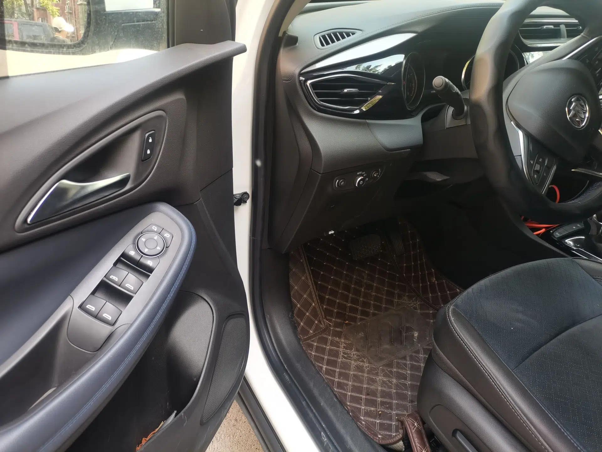 Buick Encore GX 2022 332T CVT Two-Wheel Drive Luxury Version — миниатюра 17