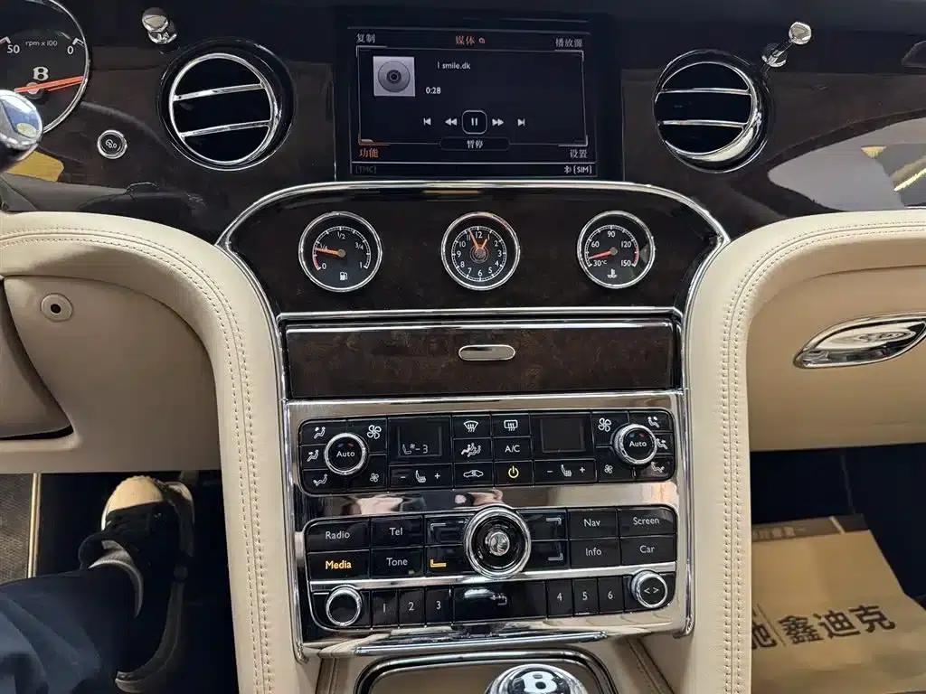 Mulsanne 2011 6.8T Luxury Edition — миниатюра 12