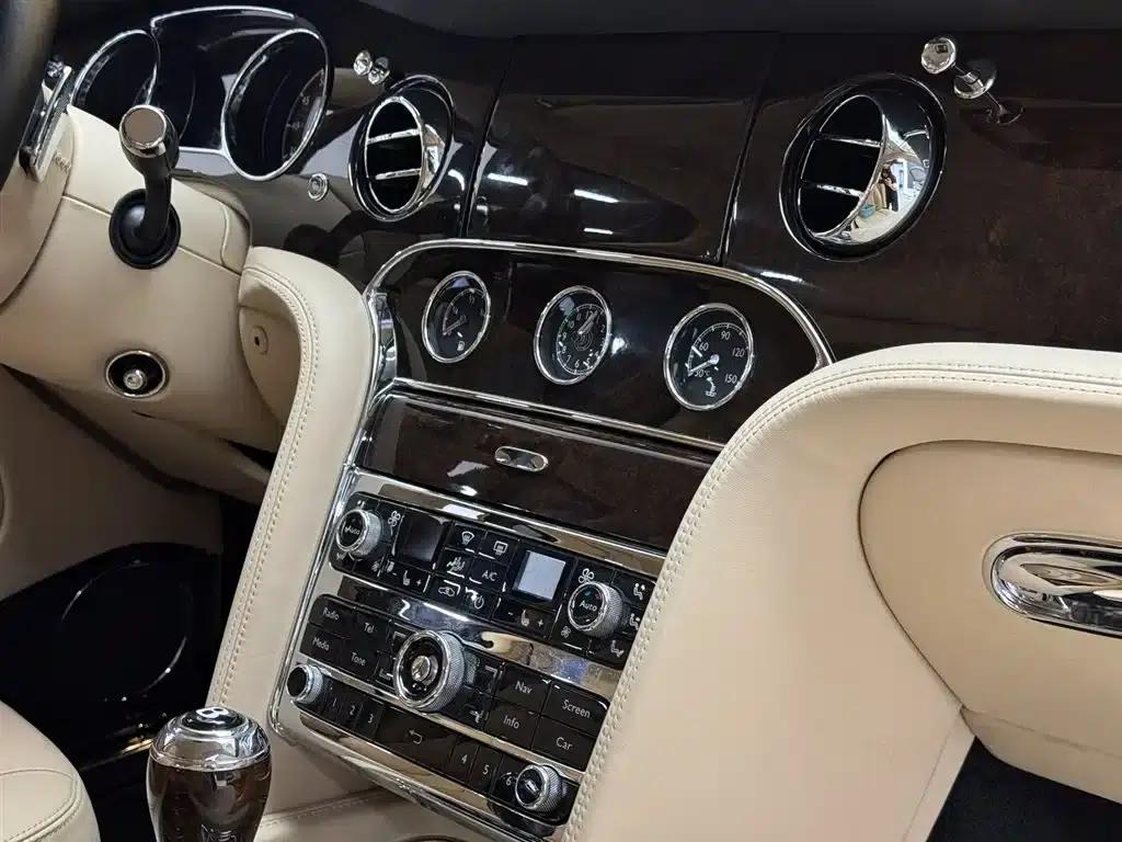 Mulsanne 2011 6.8T Luxury Edition — миниатюра 32