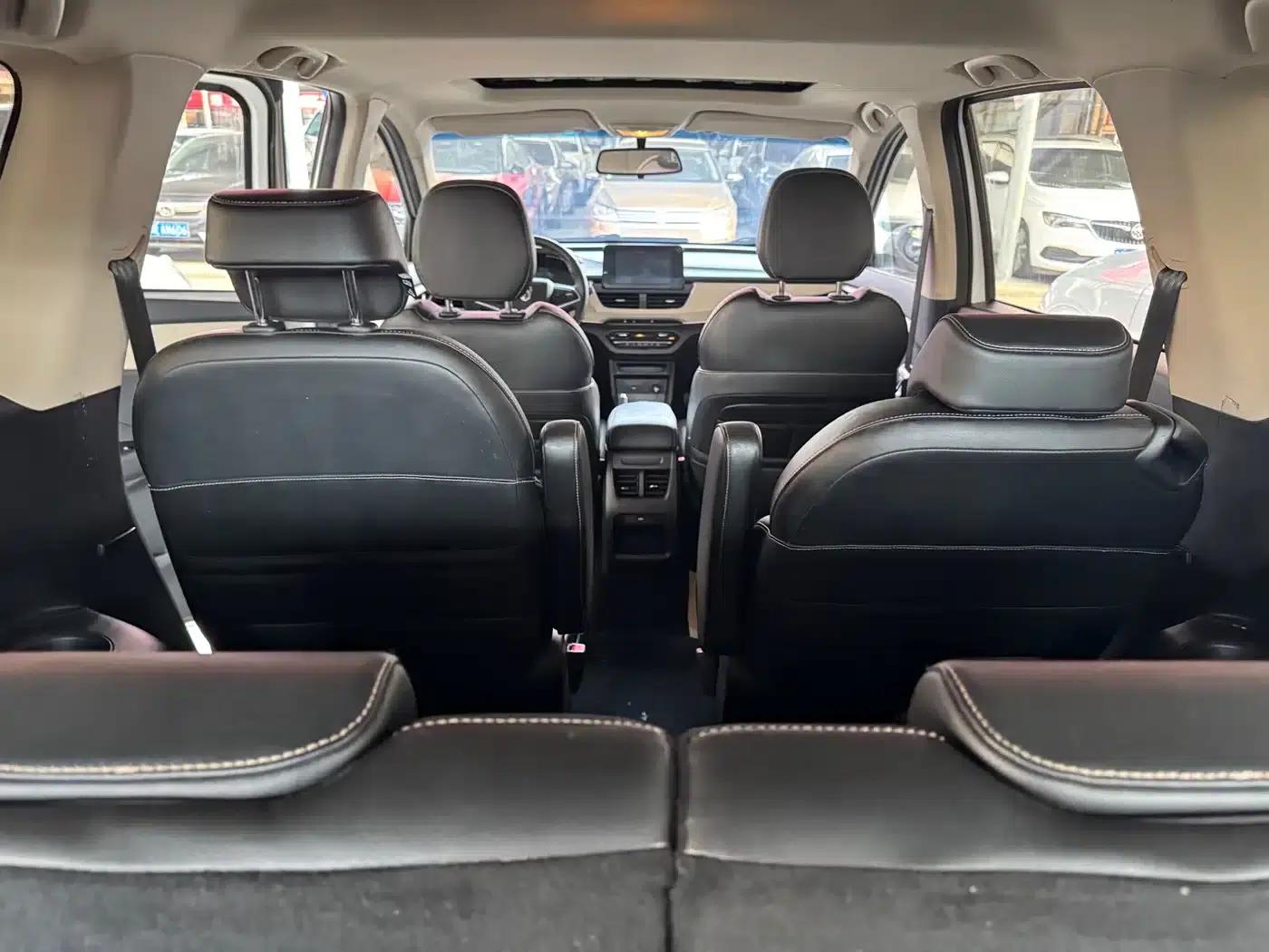 Baojun 360 2018 1.5L Automatic Deluxe Edition (National V Emission Standard) — миниатюра 8