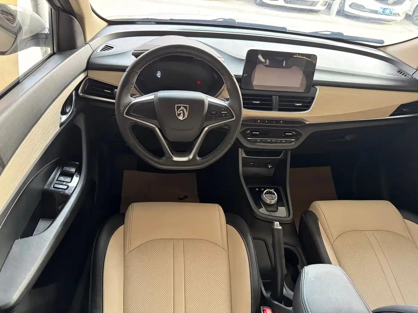 Baojun 360 2018 1.5L Automatic Deluxe Edition (National V Emission Standard) — миниатюра 9