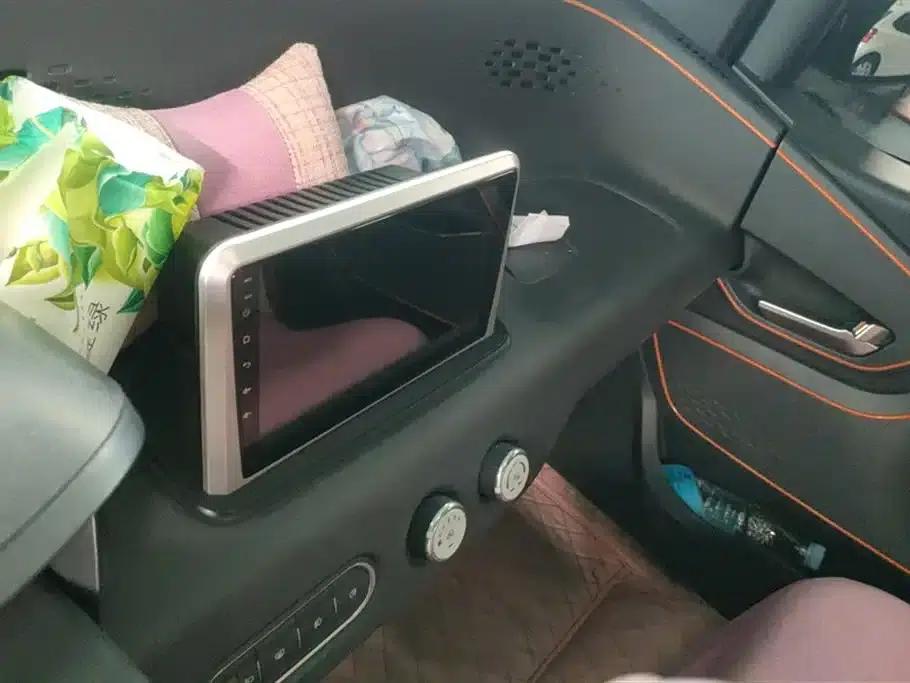 Baojun E100 2019 Model 250KM Smart Edition — миниатюра 13