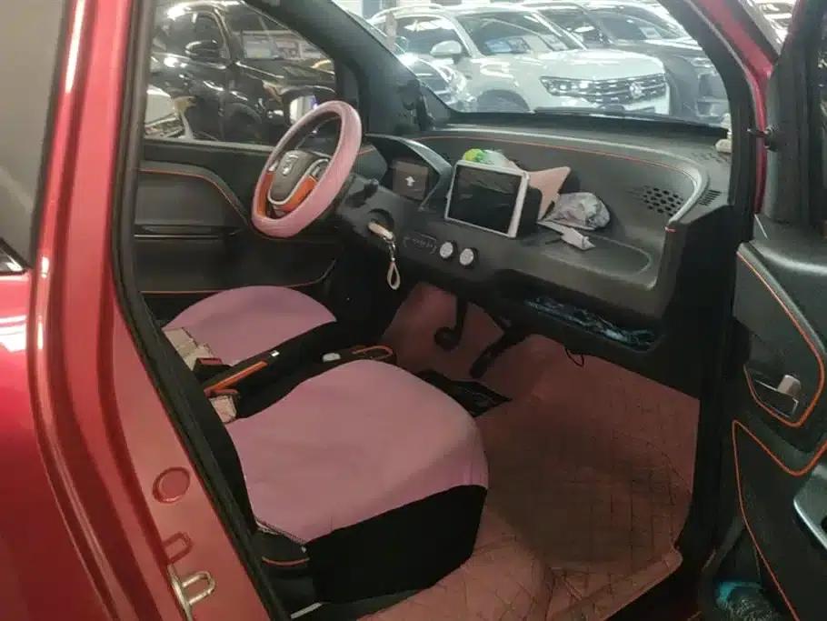 Baojun E100 2019 Model 250KM Smart Edition — миниатюра 8